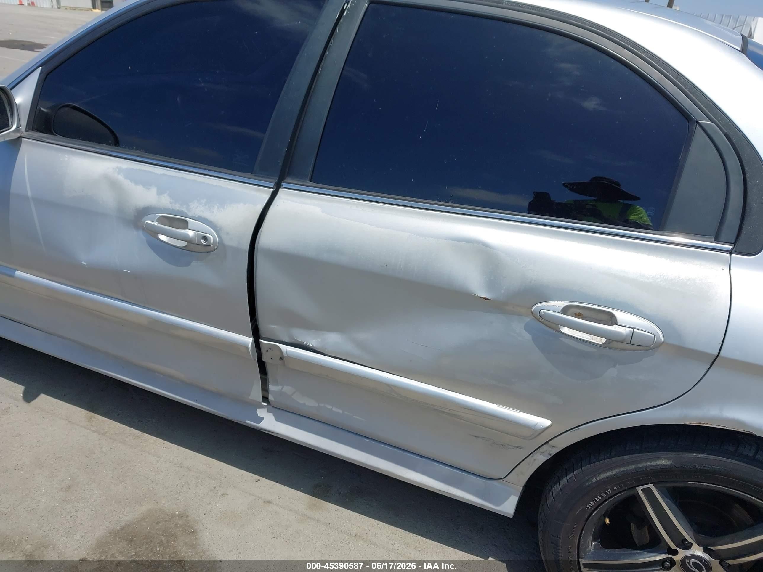 2004 Hyundai Sonata   Silver vin: KMHWF25S64A033093