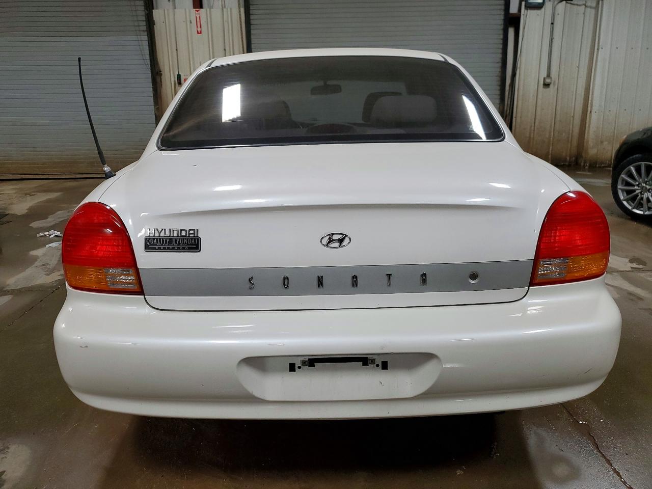 2000 Hyundai Sonata Gl White vin: KMHWF25S6YA175692