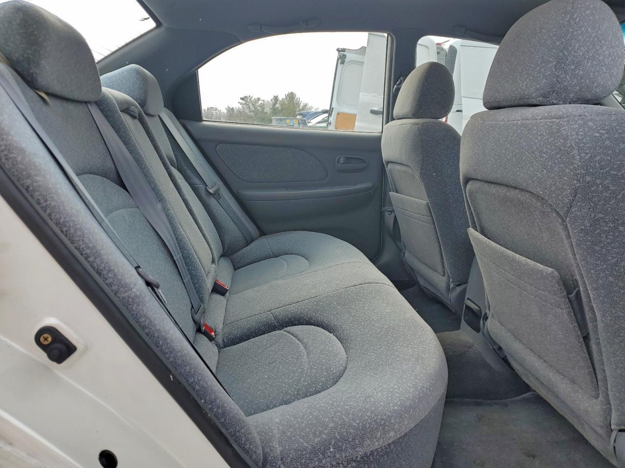 1999 Hyundai Sonata Gl White vin: KMHWF25S7XA037609