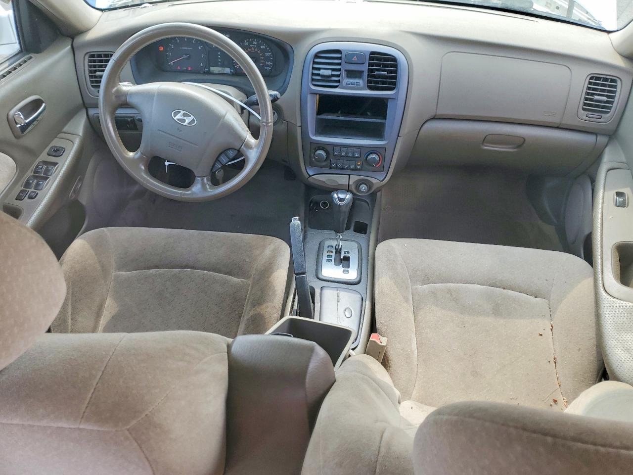 2004 Hyundai Sonata Gl White vin: KMHWF25S94A970875