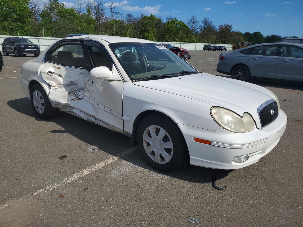 2004 Hyundai Sonata Gl White vin: KMHWF25S94A970875