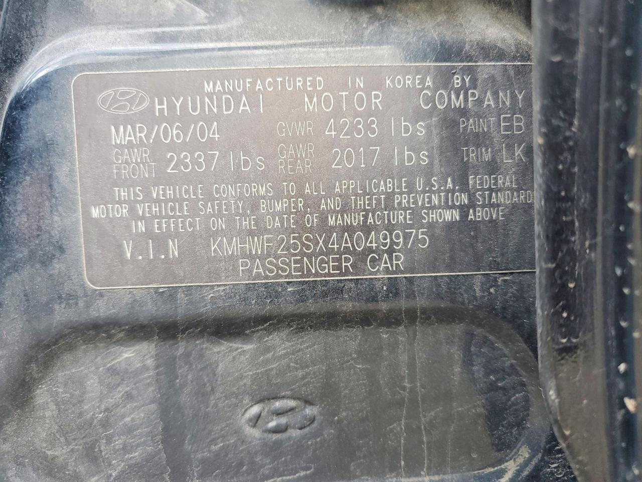 2004 Hyundai Sonata Gl Black vin: KMHWF25SX4A049975