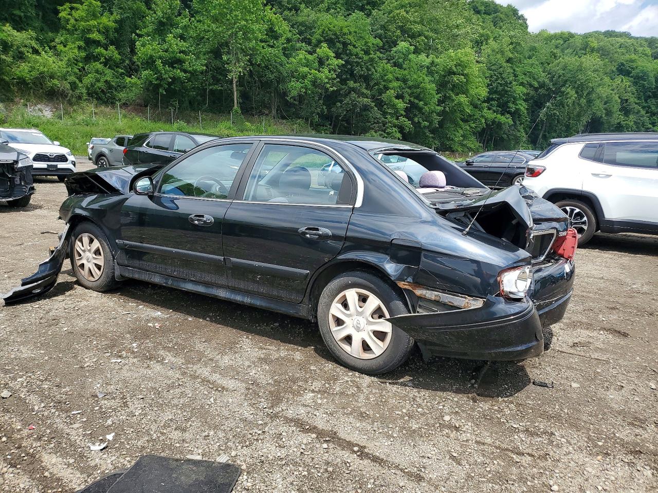 2004 Hyundai Sonata Gl Black vin: KMHWF25SX4A049975