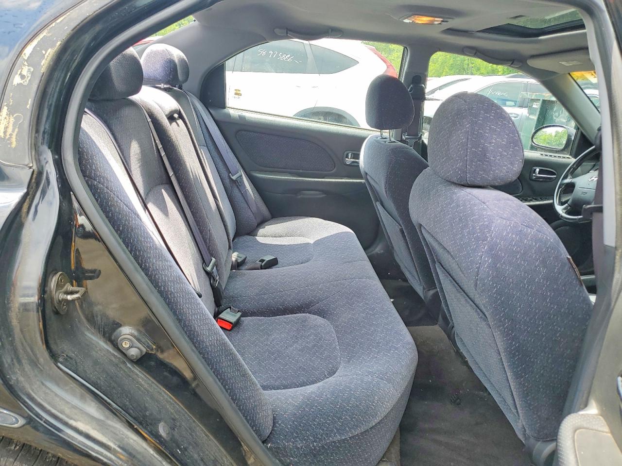 2004 Hyundai Sonata Gl Black vin: KMHWF25SX4A049975