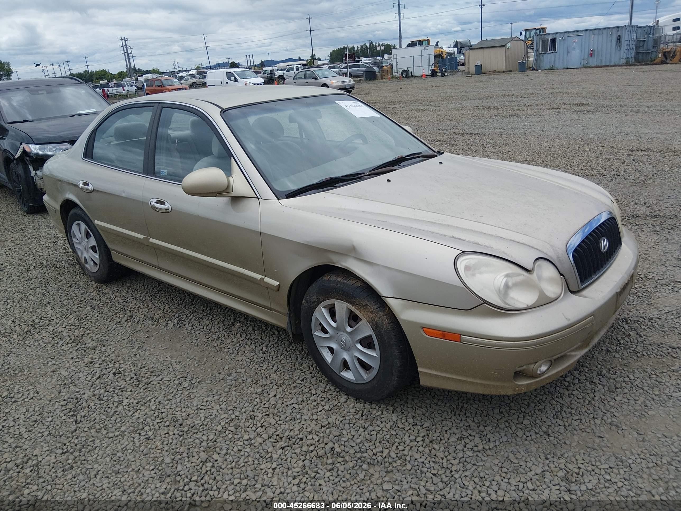 KMHWF25SX4A090302