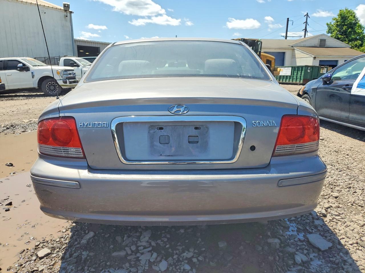 2005 Hyundai Sonata Gl Silver vin: KMHWF25SX5A141850