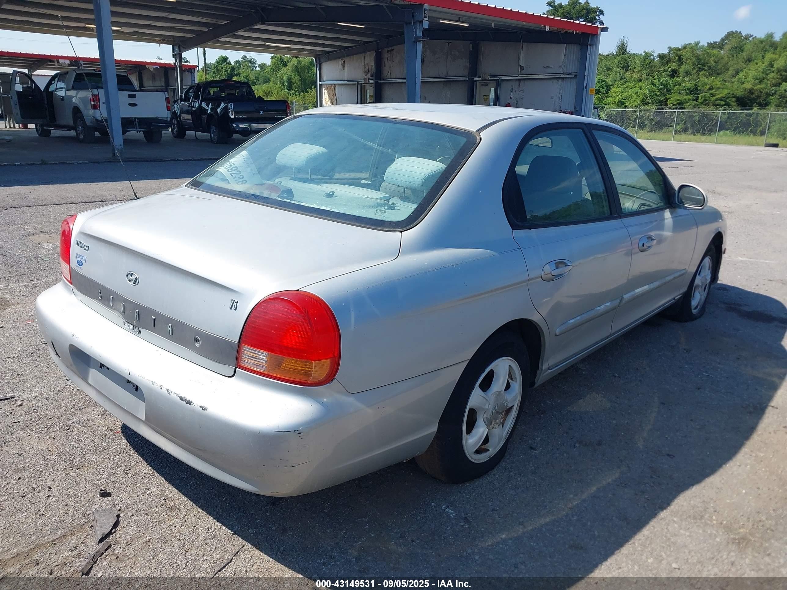 2000 Hyundai Sonata Gls V6 Silver vin: KMHWF25V6YA230099