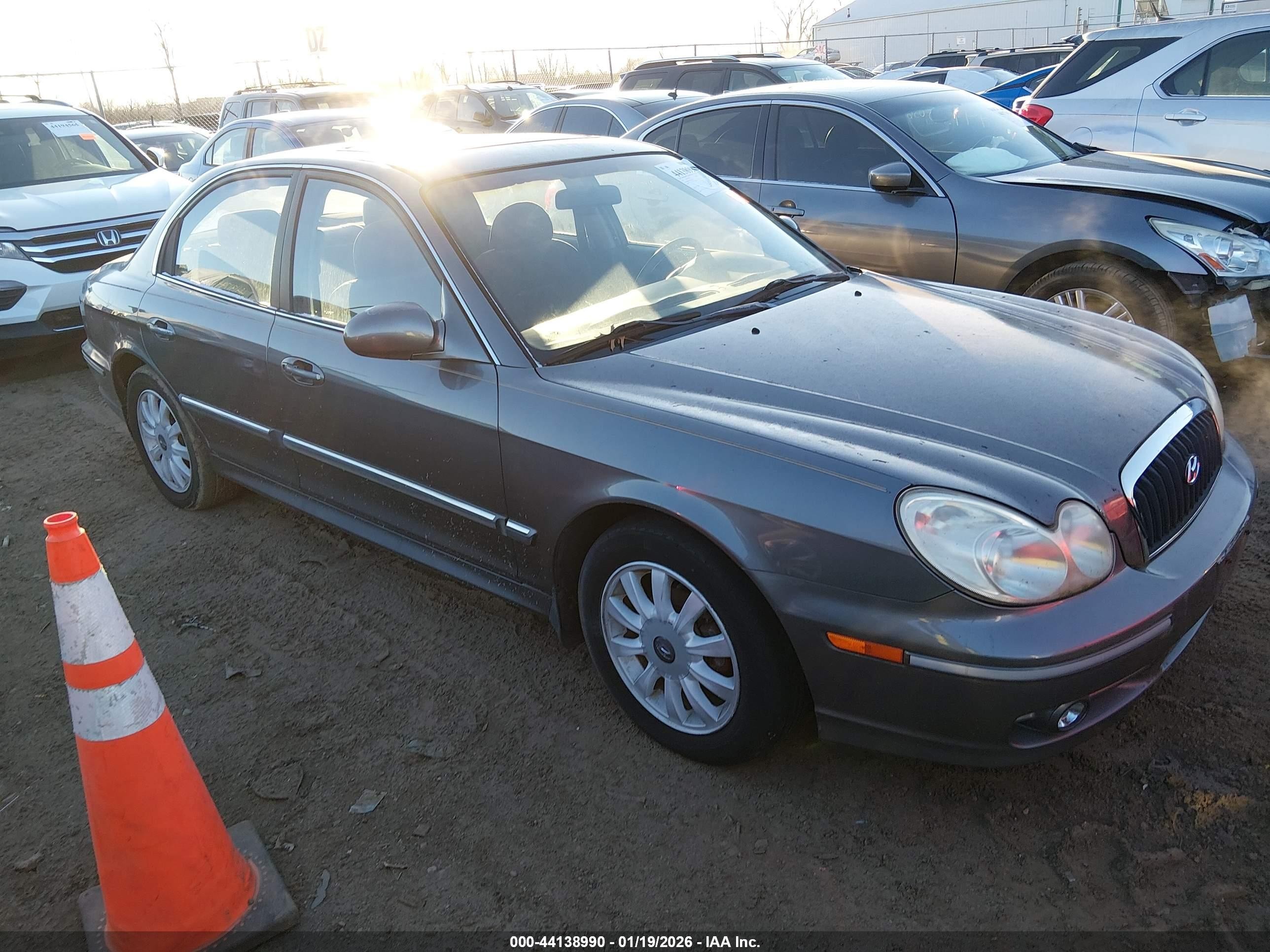 2002 Hyundai Sonata Gls/lx Gray vin: KMHWF35H02A588676