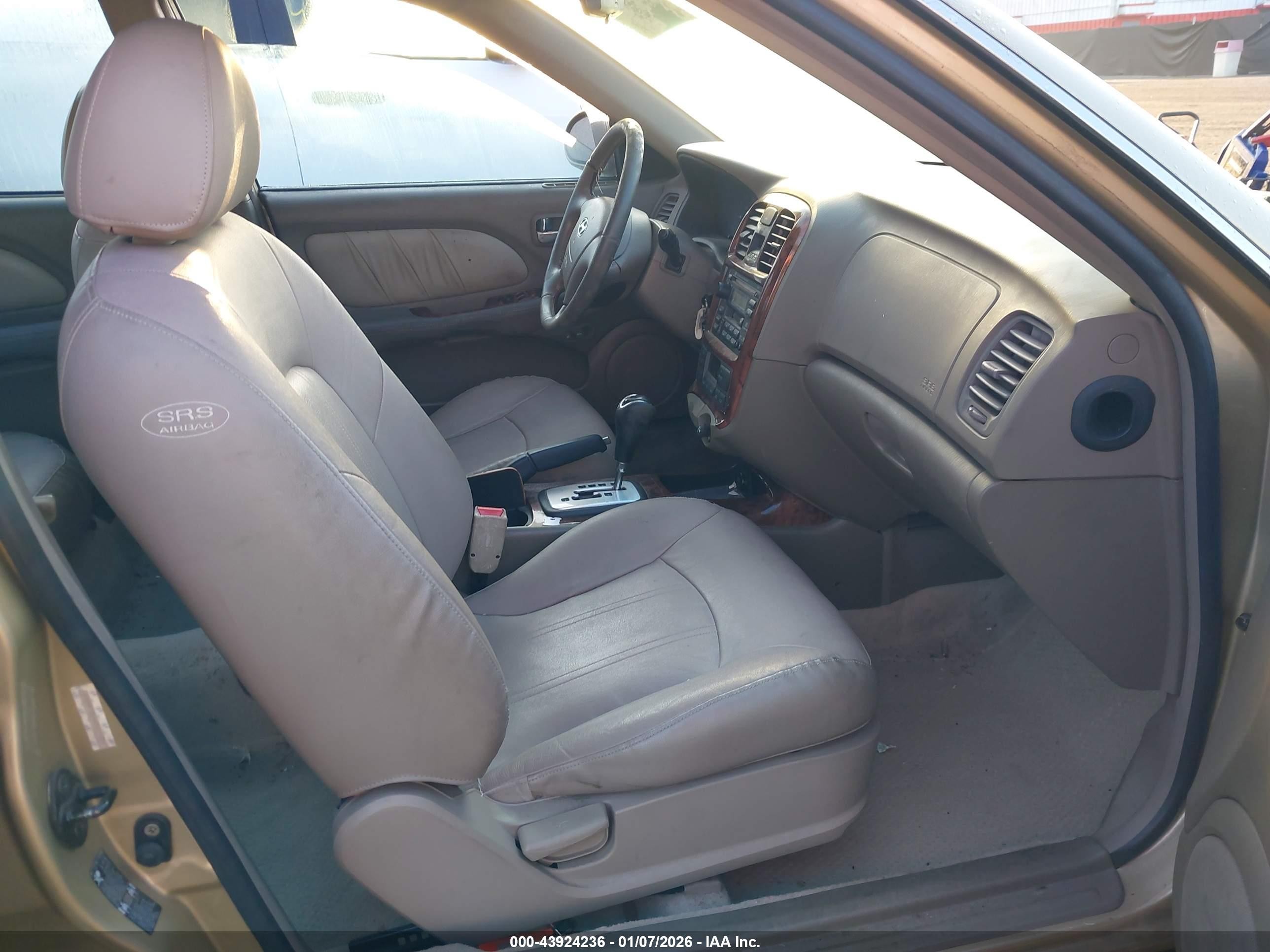2002 Hyundai Sonata Gls/lx Gold vin: KMHWF35H02A591254