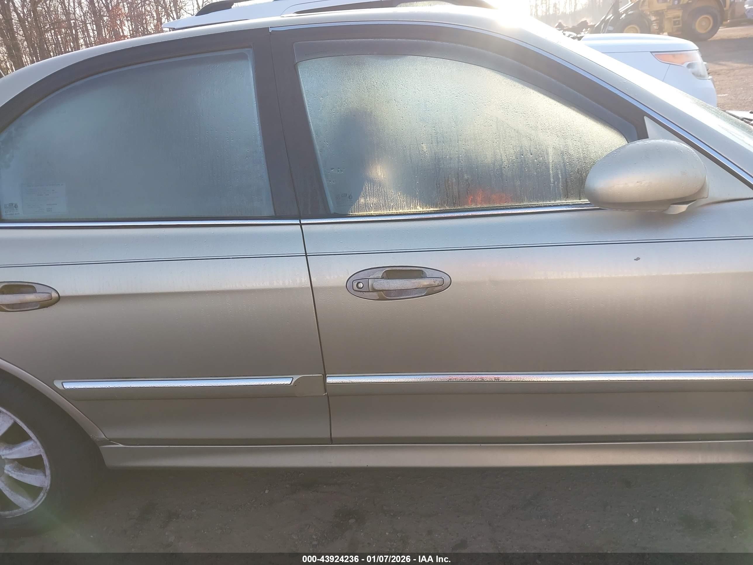 2002 Hyundai Sonata Gls/lx Gold vin: KMHWF35H02A591254