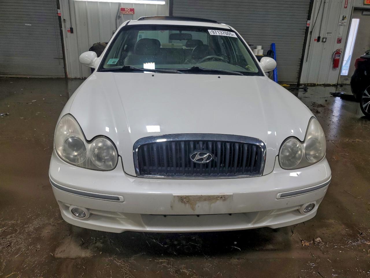 2002 Hyundai Sonata Gls White vin: KMHWF35H02A664123