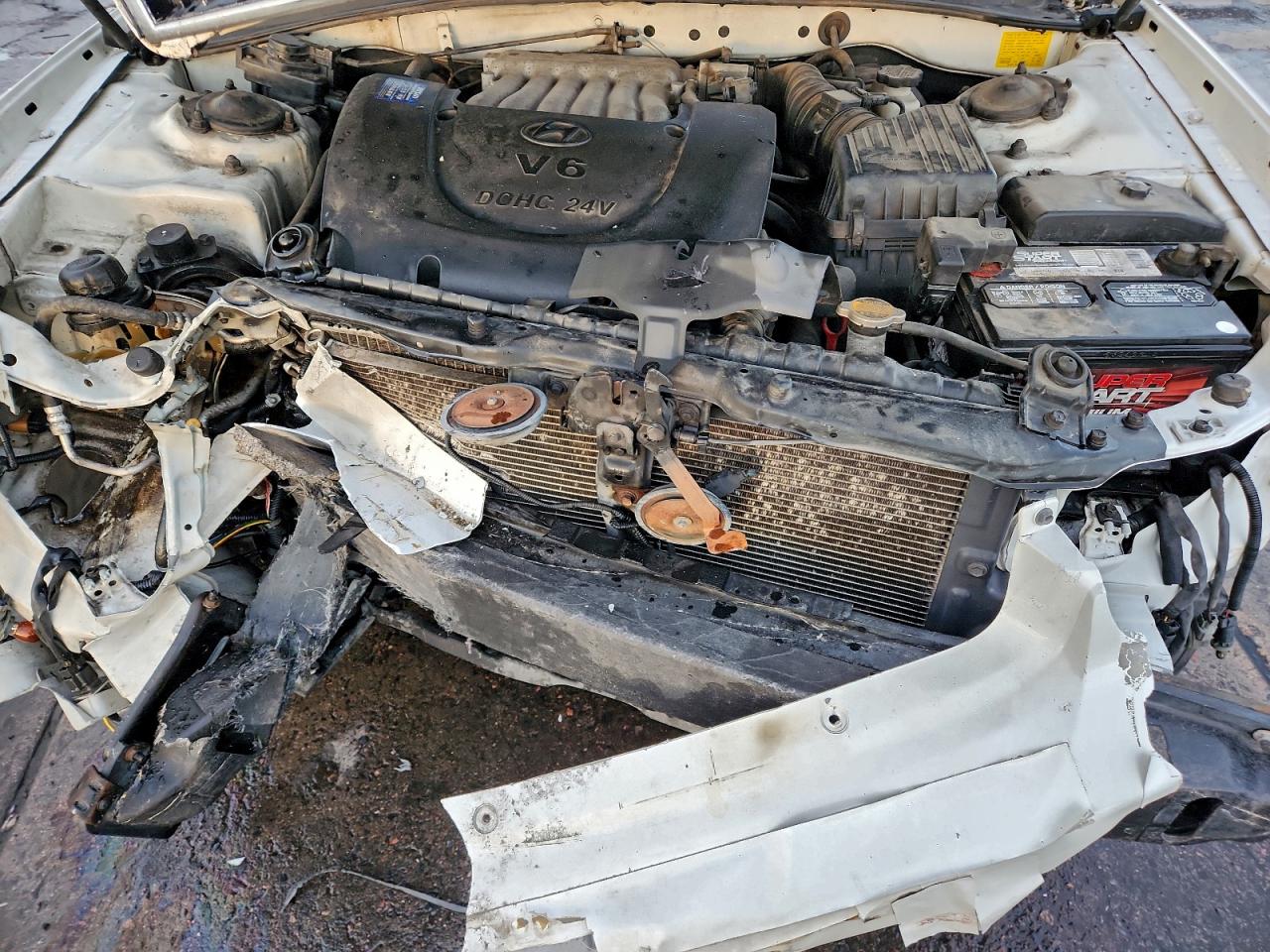 2003 Hyundai Sonata Gls White vin: KMHWF35H03A769875