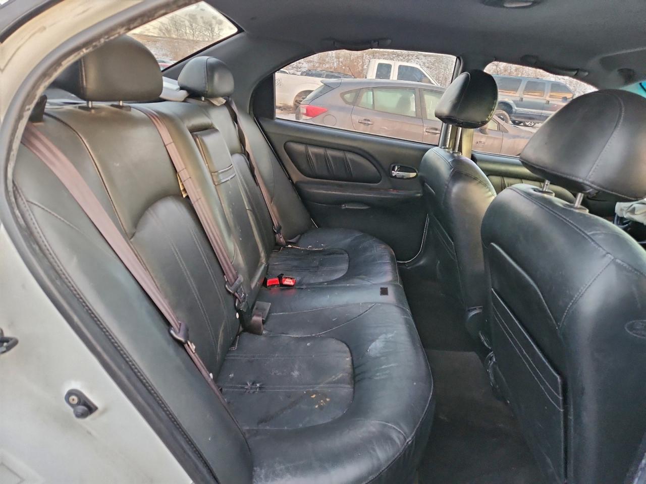 2003 Hyundai Sonata Gls White vin: KMHWF35H03A769875