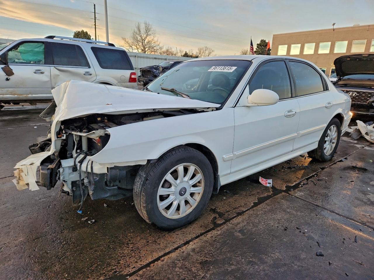 2003 Hyundai Sonata Gls White vin: KMHWF35H03A769875