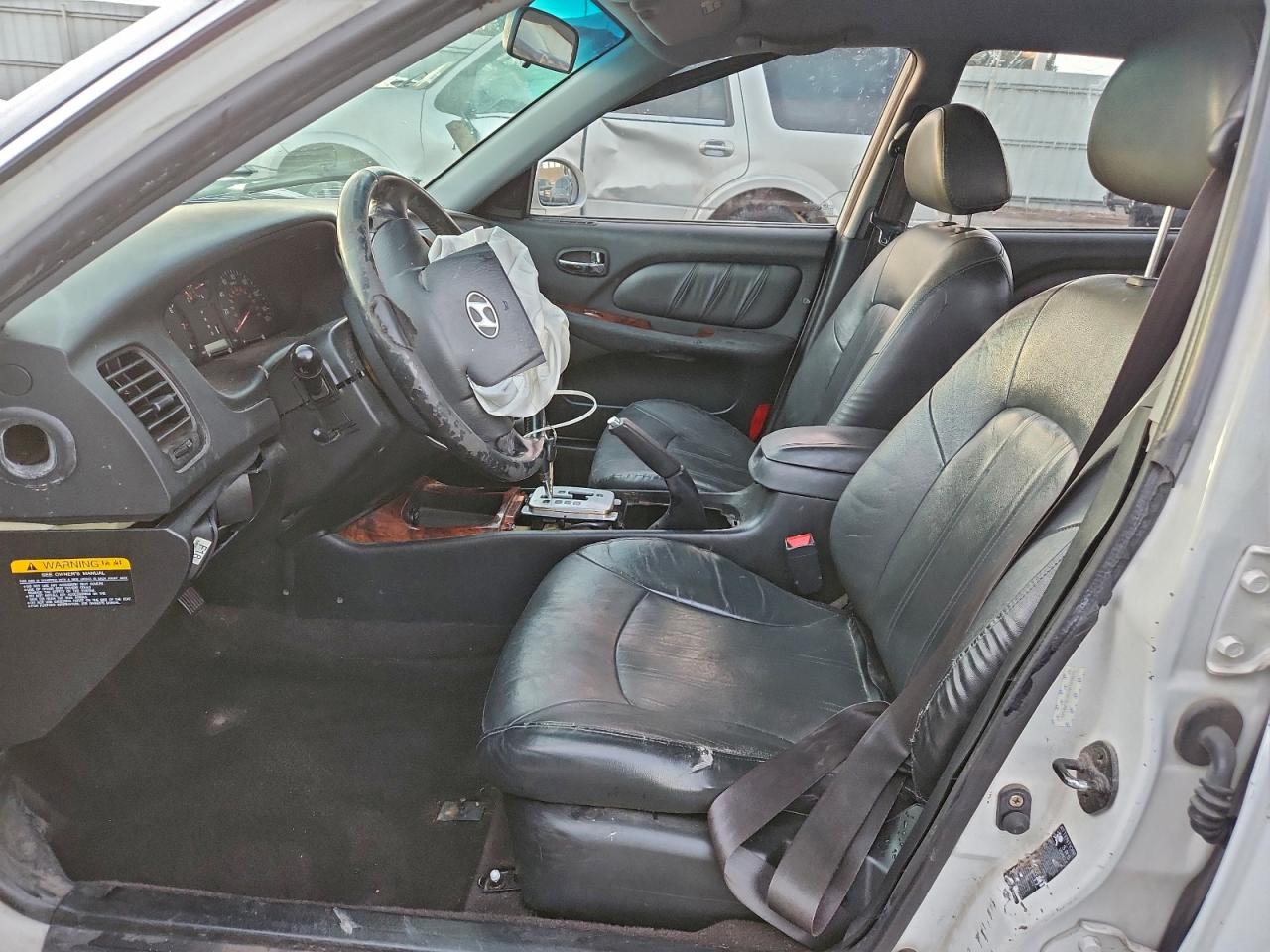 2003 Hyundai Sonata Gls White vin: KMHWF35H03A769875