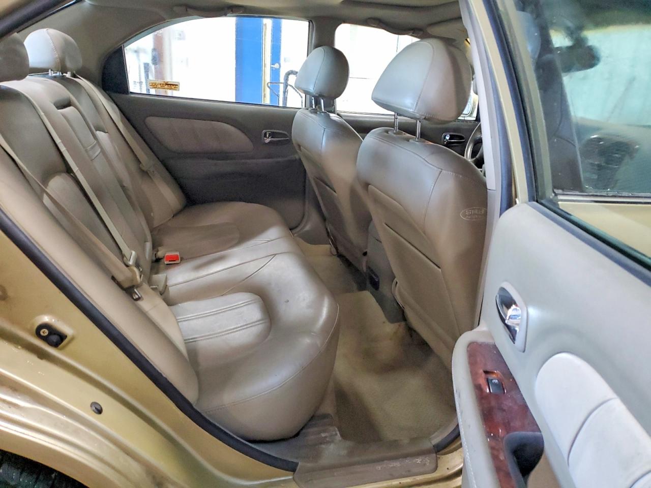 2003 Hyundai Sonata Gls Gold vin: KMHWF35H03A906751