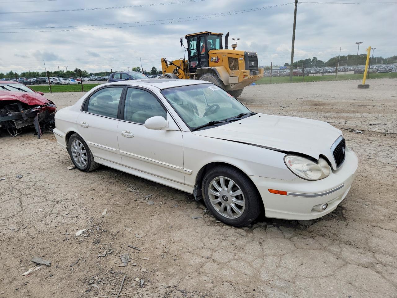 2004 Hyundai Sonata Gls White vin: KMHWF35H04A007650