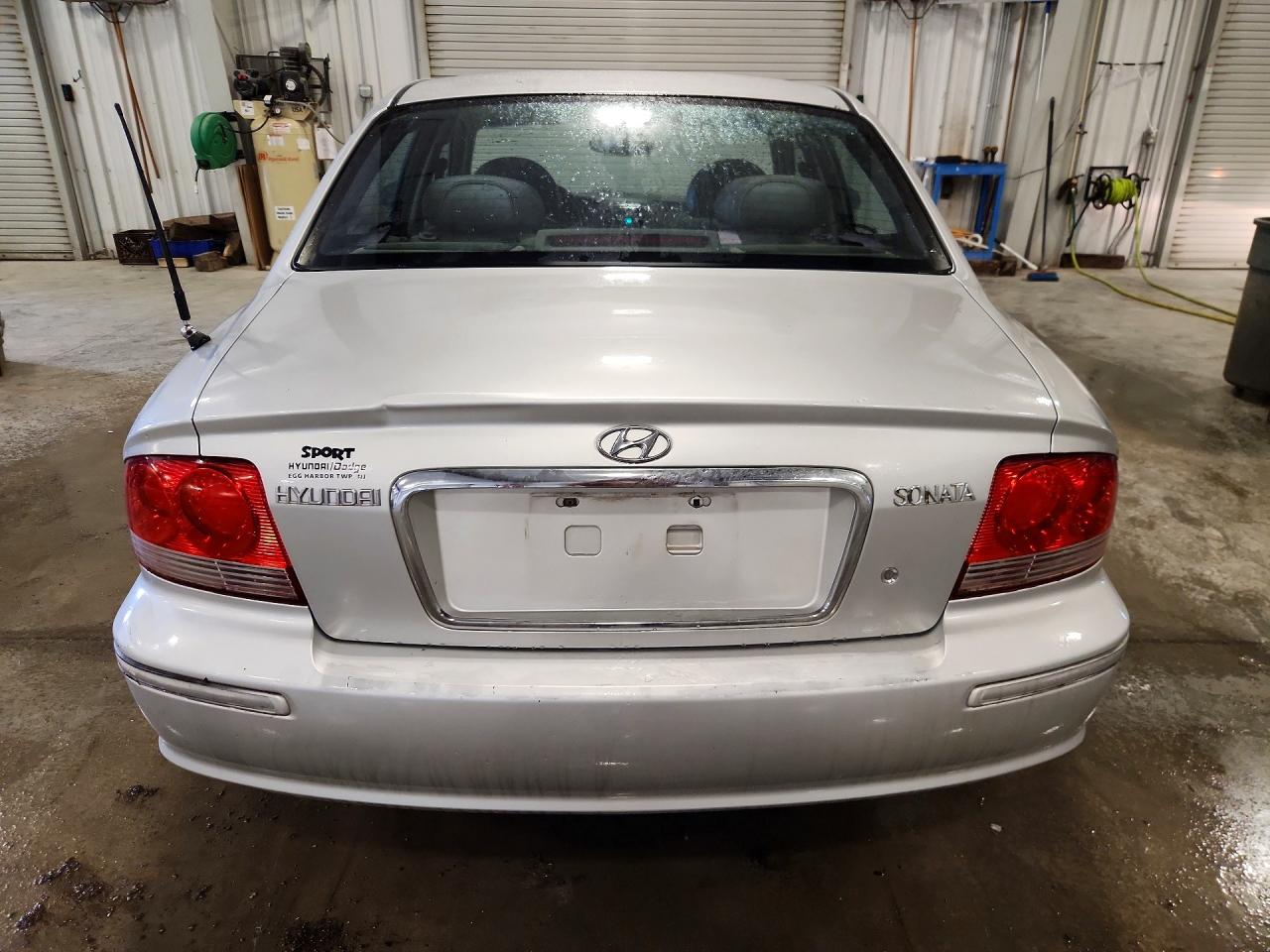 2005 Hyundai Sonata Gls Silver vin: KMHWF35H05A106468