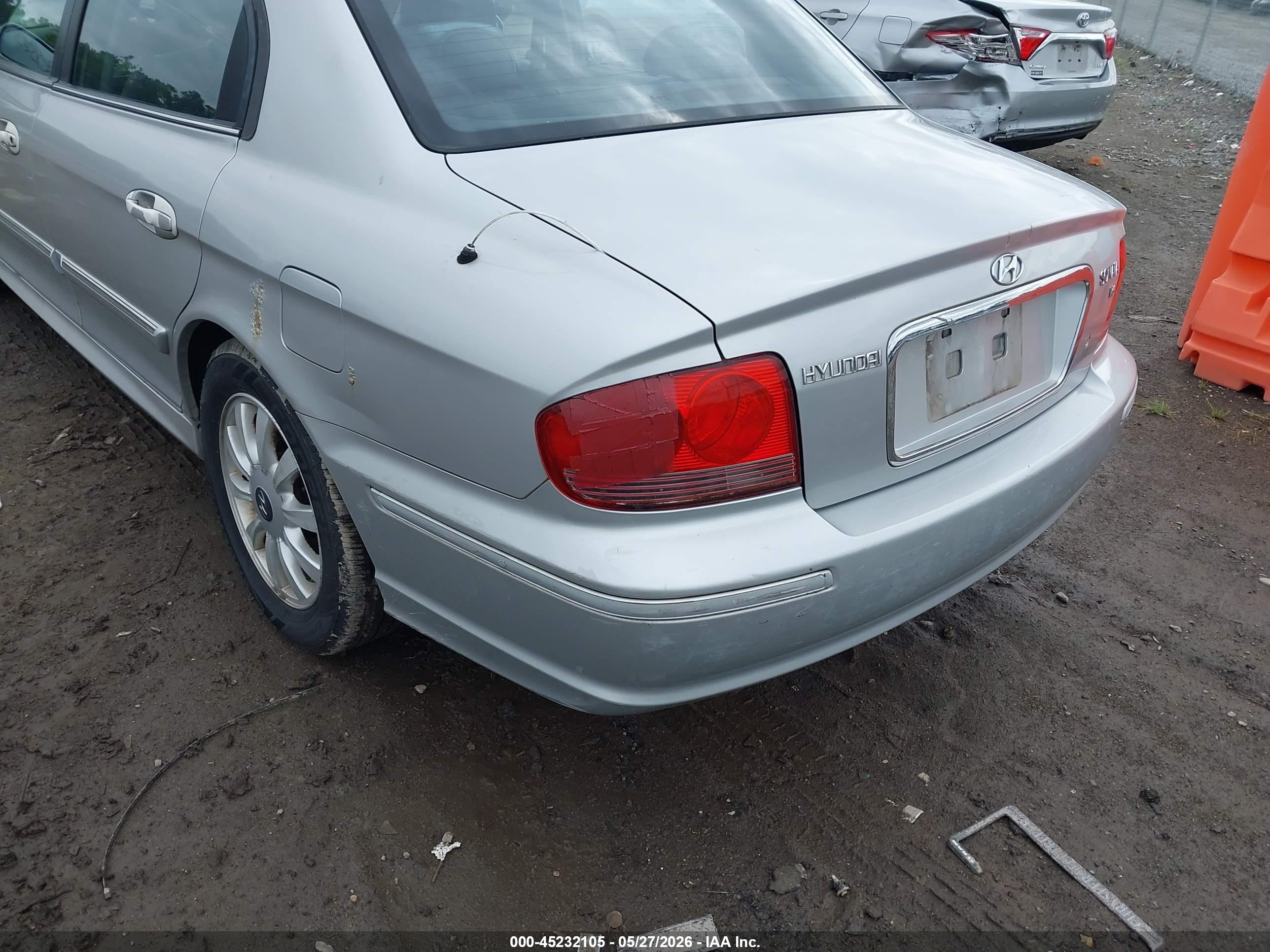 2004 Hyundai Sonata Gls/lx Silver vin: KMHWF35H14A089632
