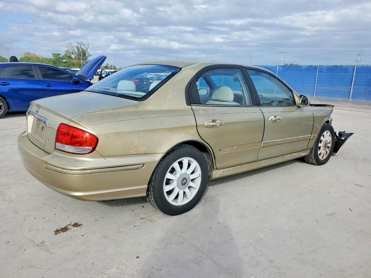 2004 Hyundai Sonata Gls Beige vin: KMHWF35H14A913449