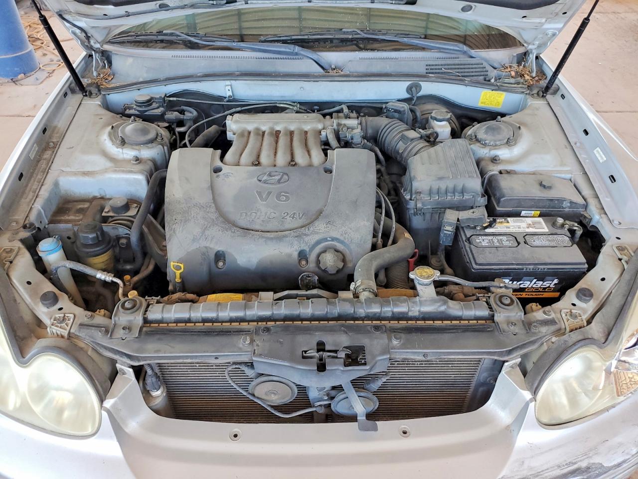 2004 Hyundai Sonata Gls Silver vin: KMHWF35H14A922541
