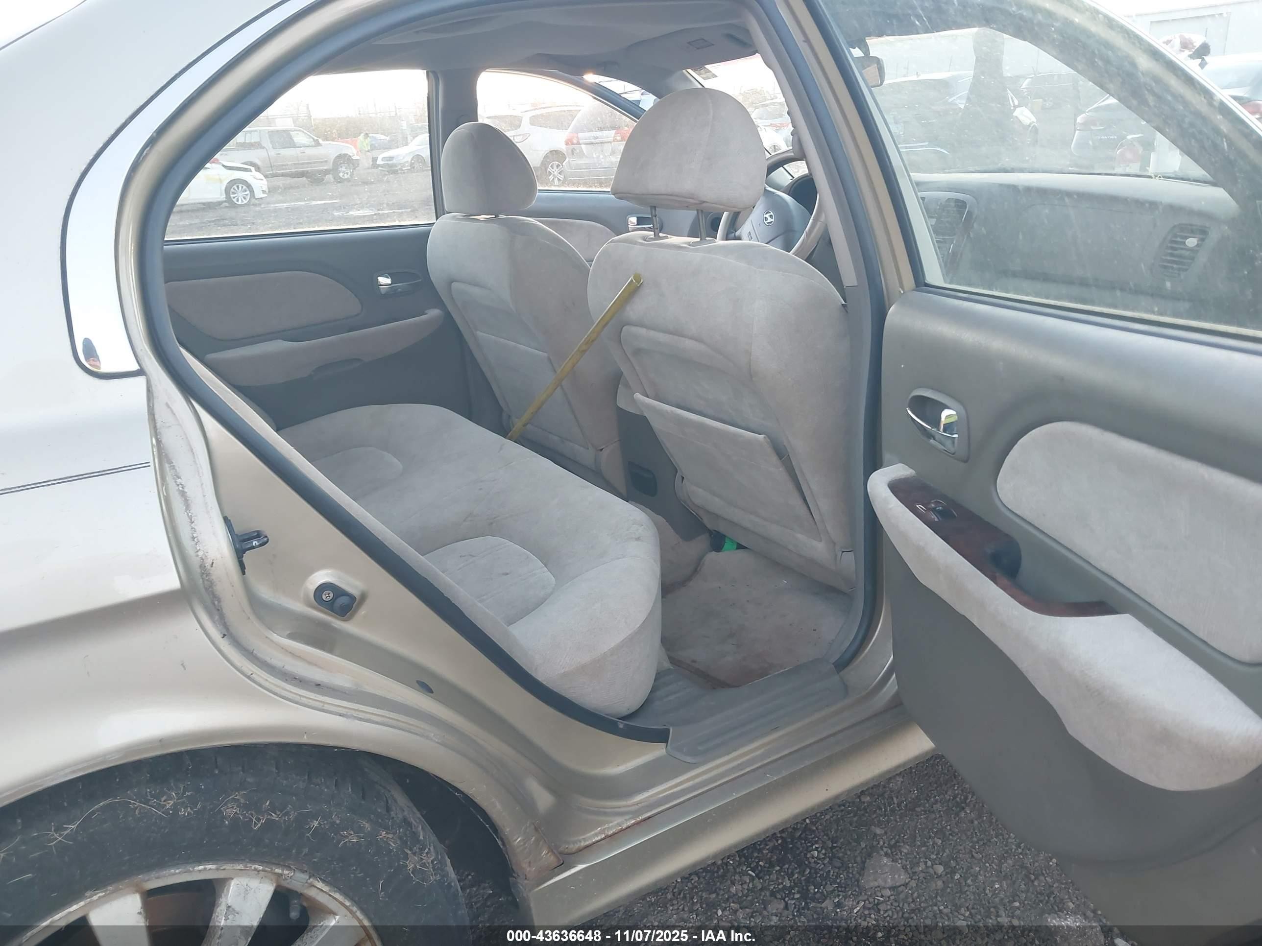 2002 Hyundai Sonata Gls/lx Gold vin: KMHWF35H22A509458