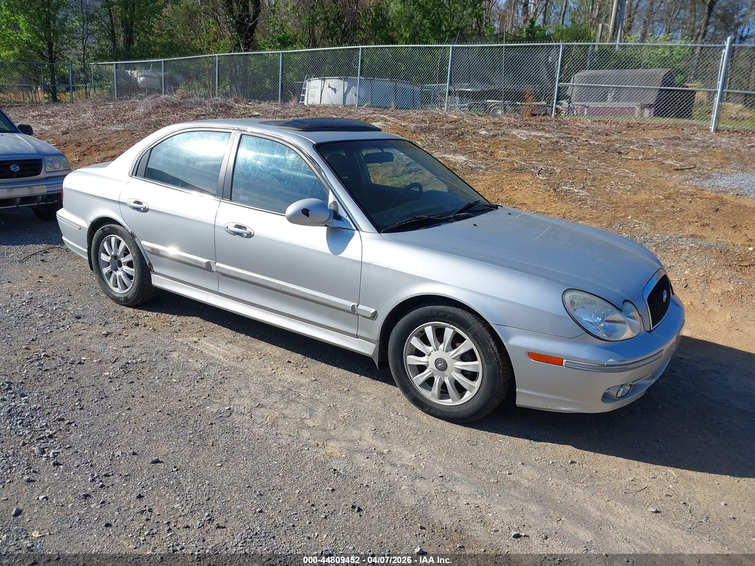 2002 Hyundai Sonata Gls/lx Серебряный vin: KMHWF35H22A551211