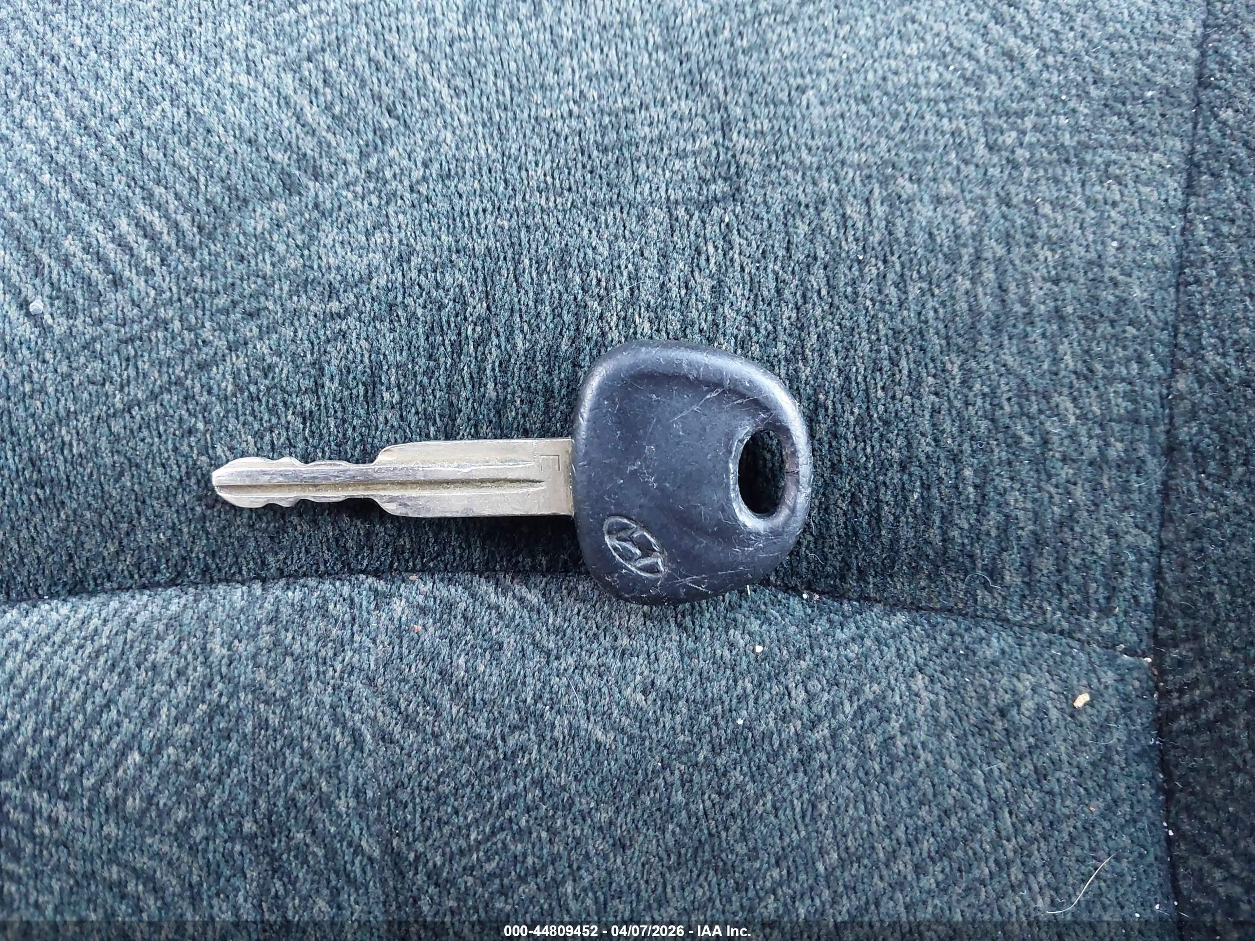 2002 Hyundai Sonata Gls/lx Серебряный vin: KMHWF35H22A551211