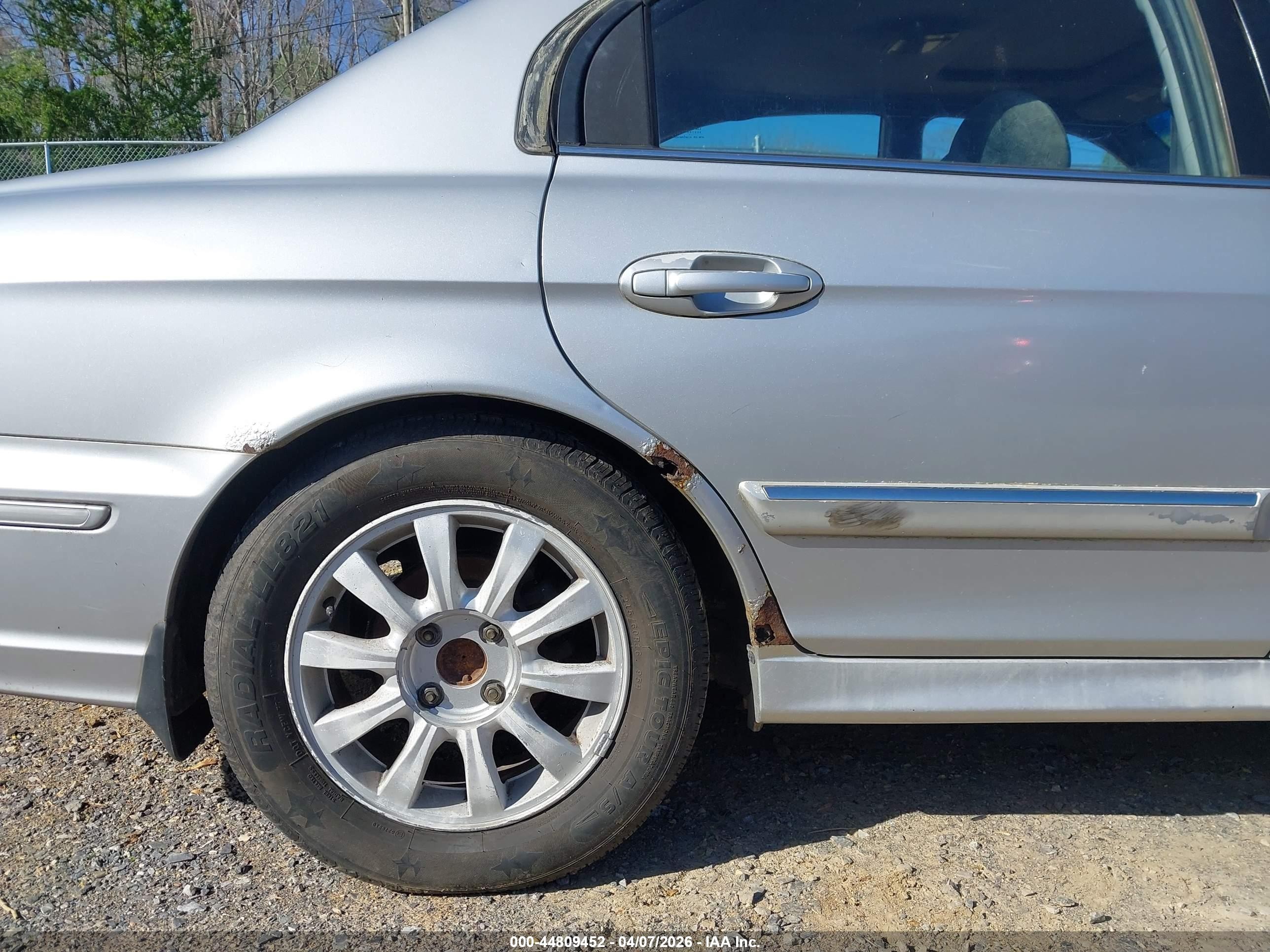 2002 Hyundai Sonata Gls/lx Серебряный vin: KMHWF35H22A551211