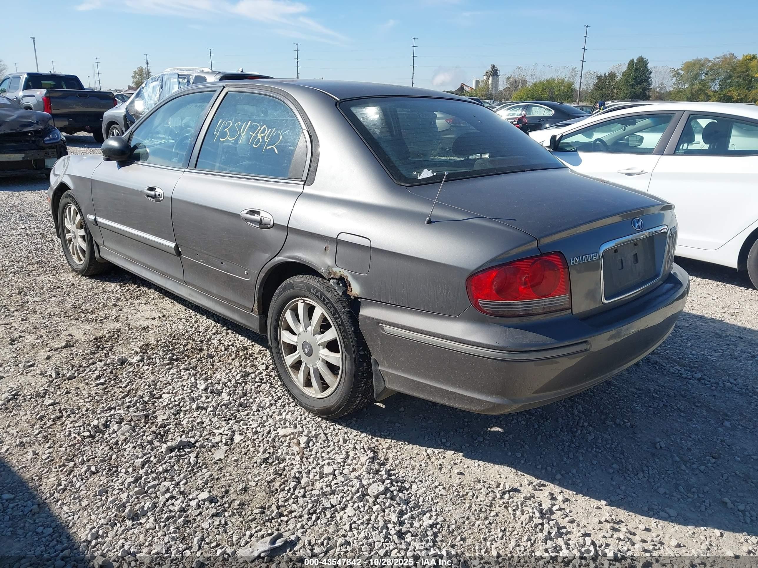 2002 Hyundai Sonata Gls/lx Gray vin: KMHWF35H22A638266
