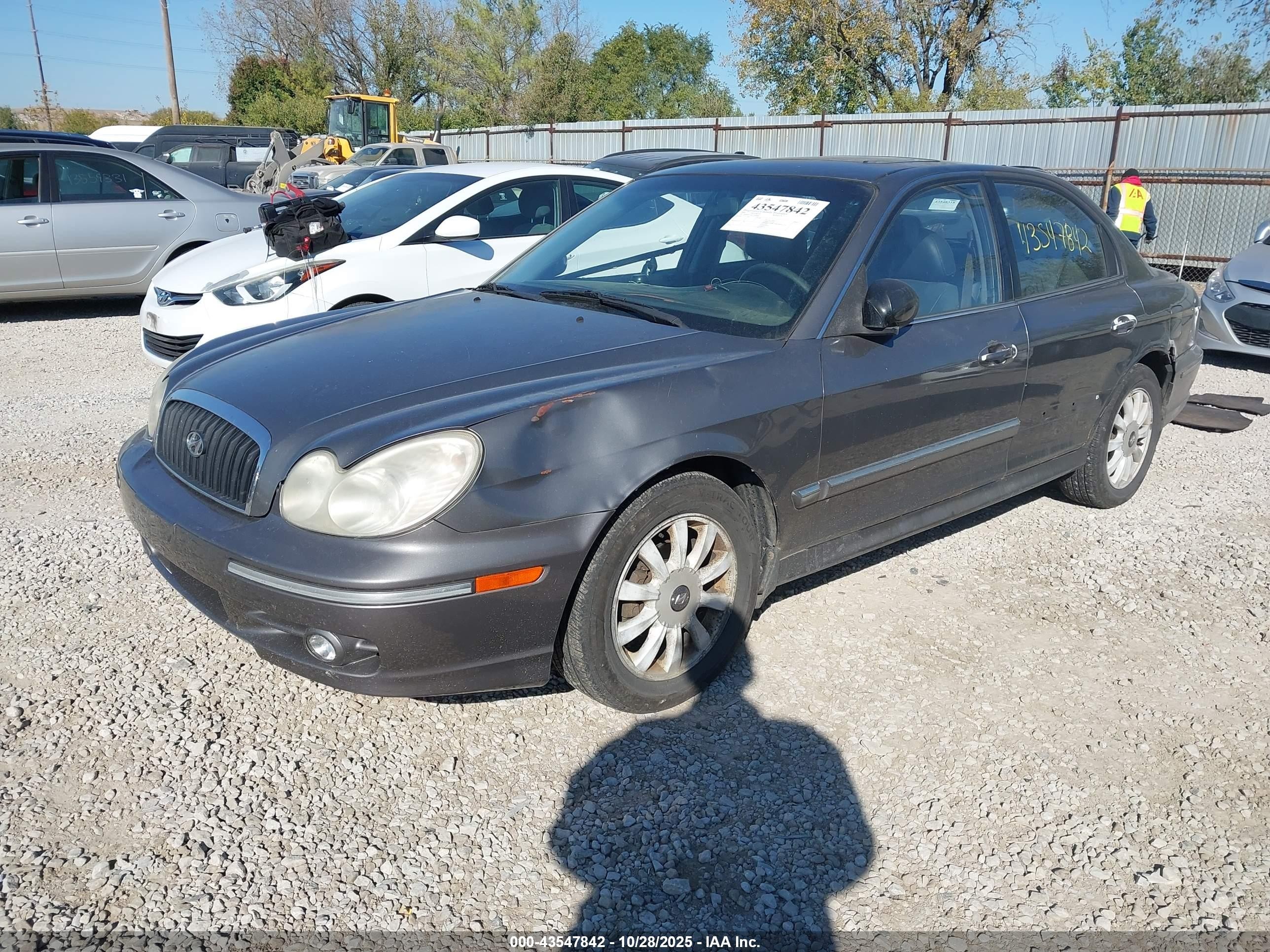 2002 Hyundai Sonata Gls/lx Gray vin: KMHWF35H22A638266