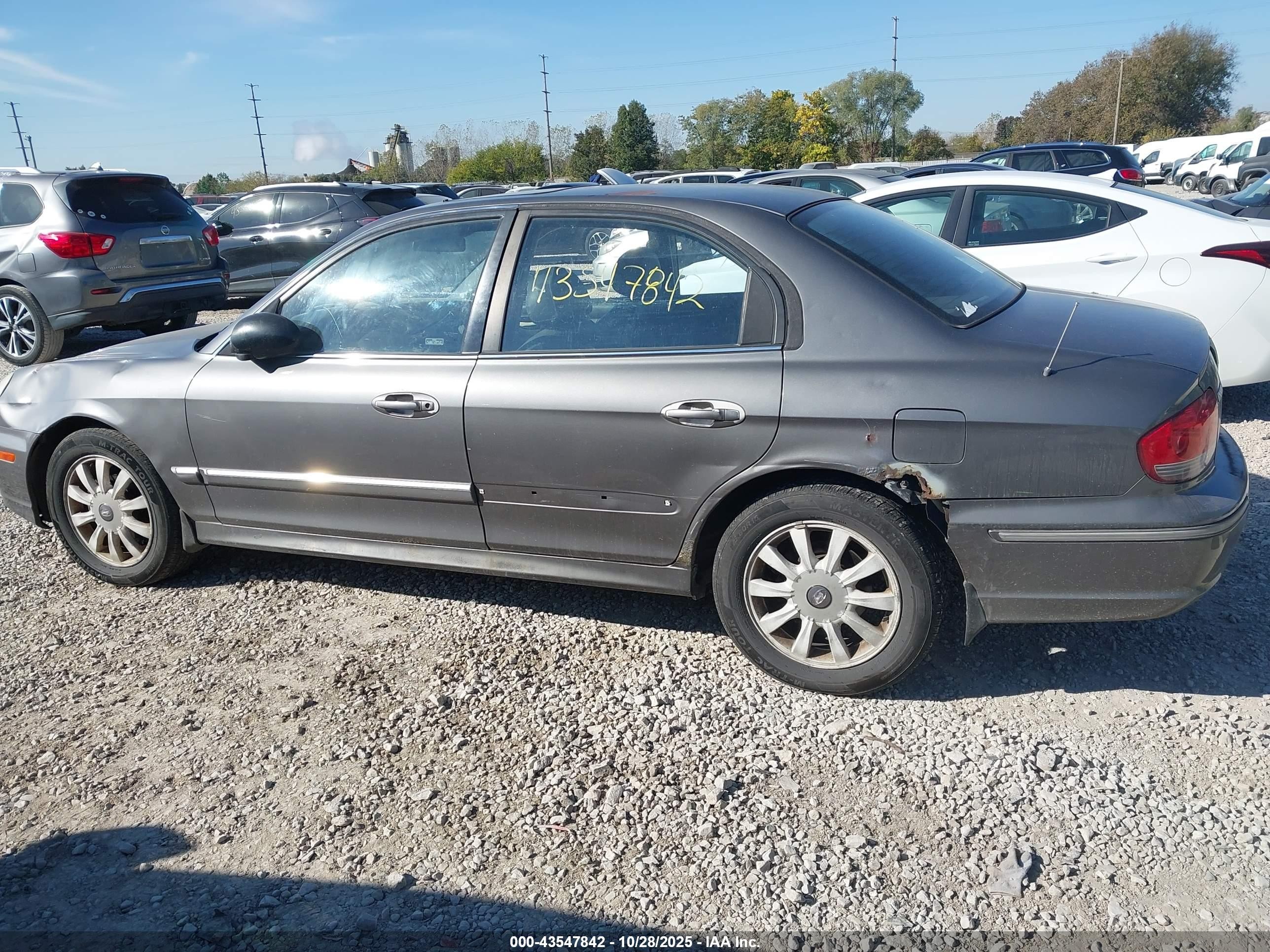 2002 Hyundai Sonata Gls/lx Gray vin: KMHWF35H22A638266