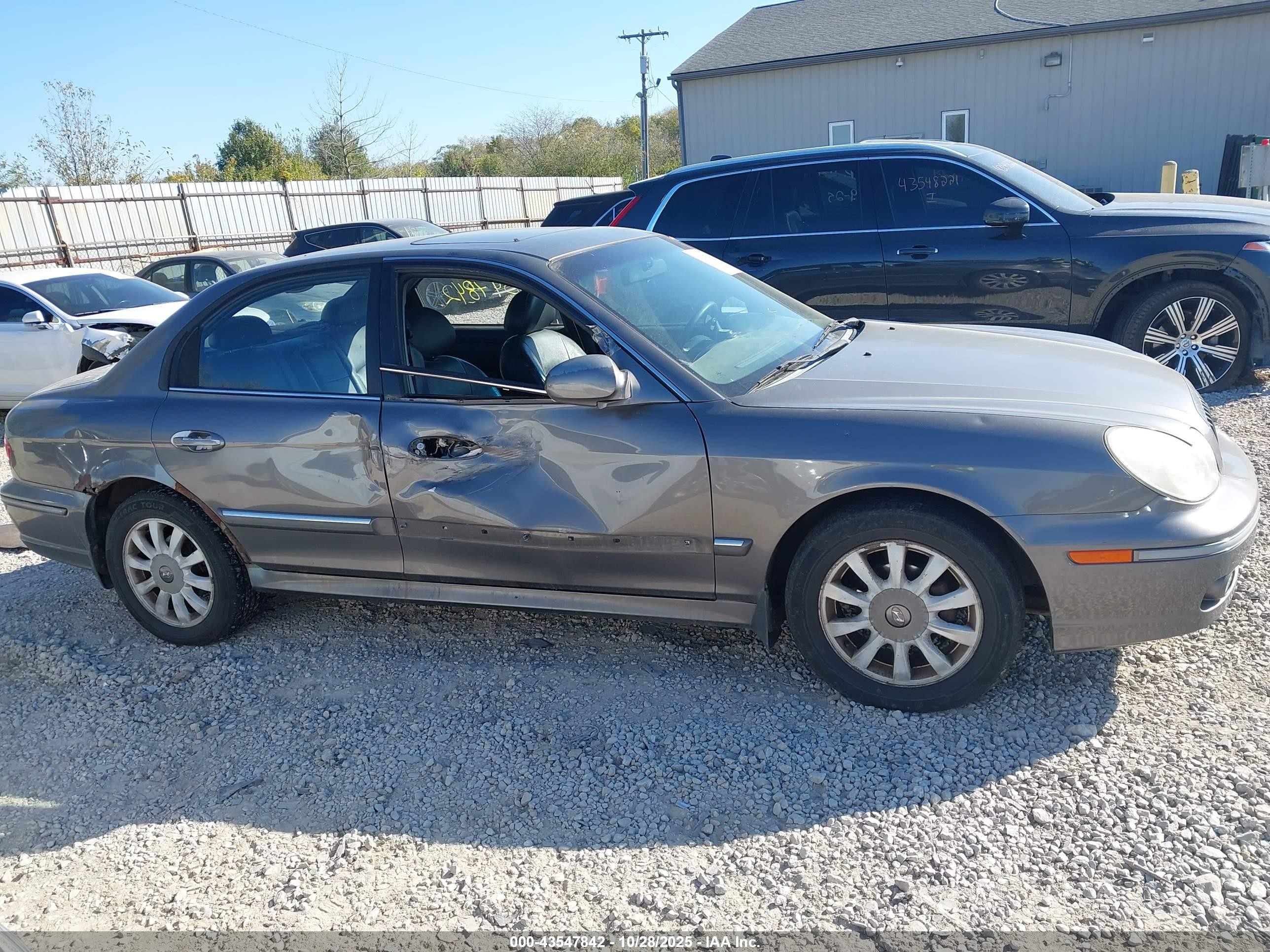 2002 Hyundai Sonata Gls/lx Gray vin: KMHWF35H22A638266