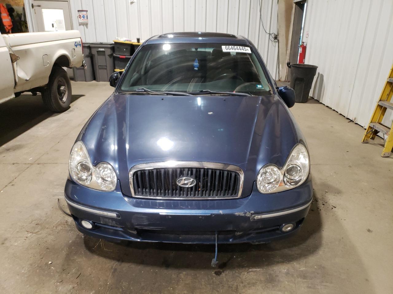 2002 Hyundai Sonata Gls Blue vin: KMHWF35H22A640633