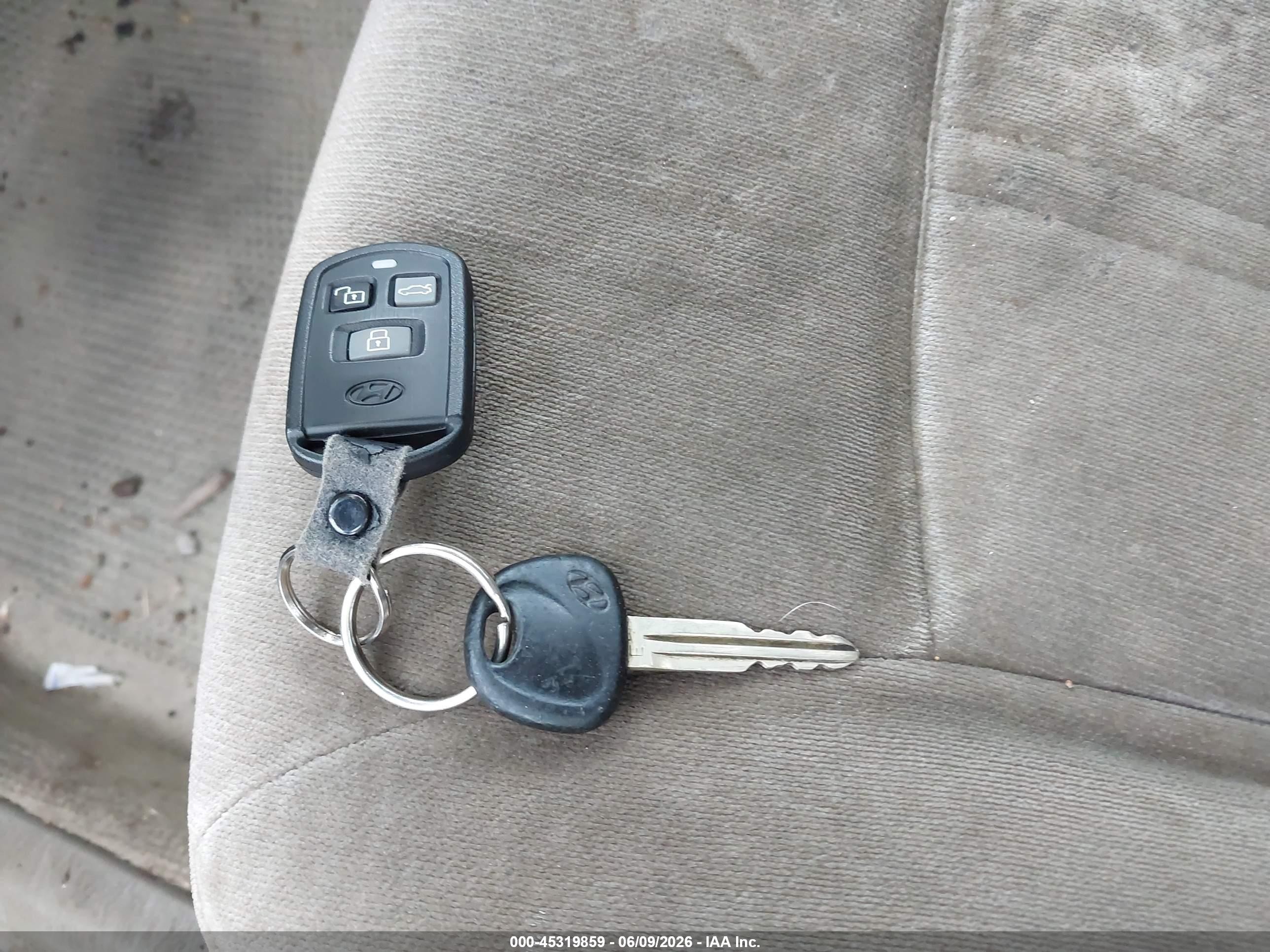 2004 Hyundai Sonata Gls/lx Gold vin: KMHWF35H24A018343
