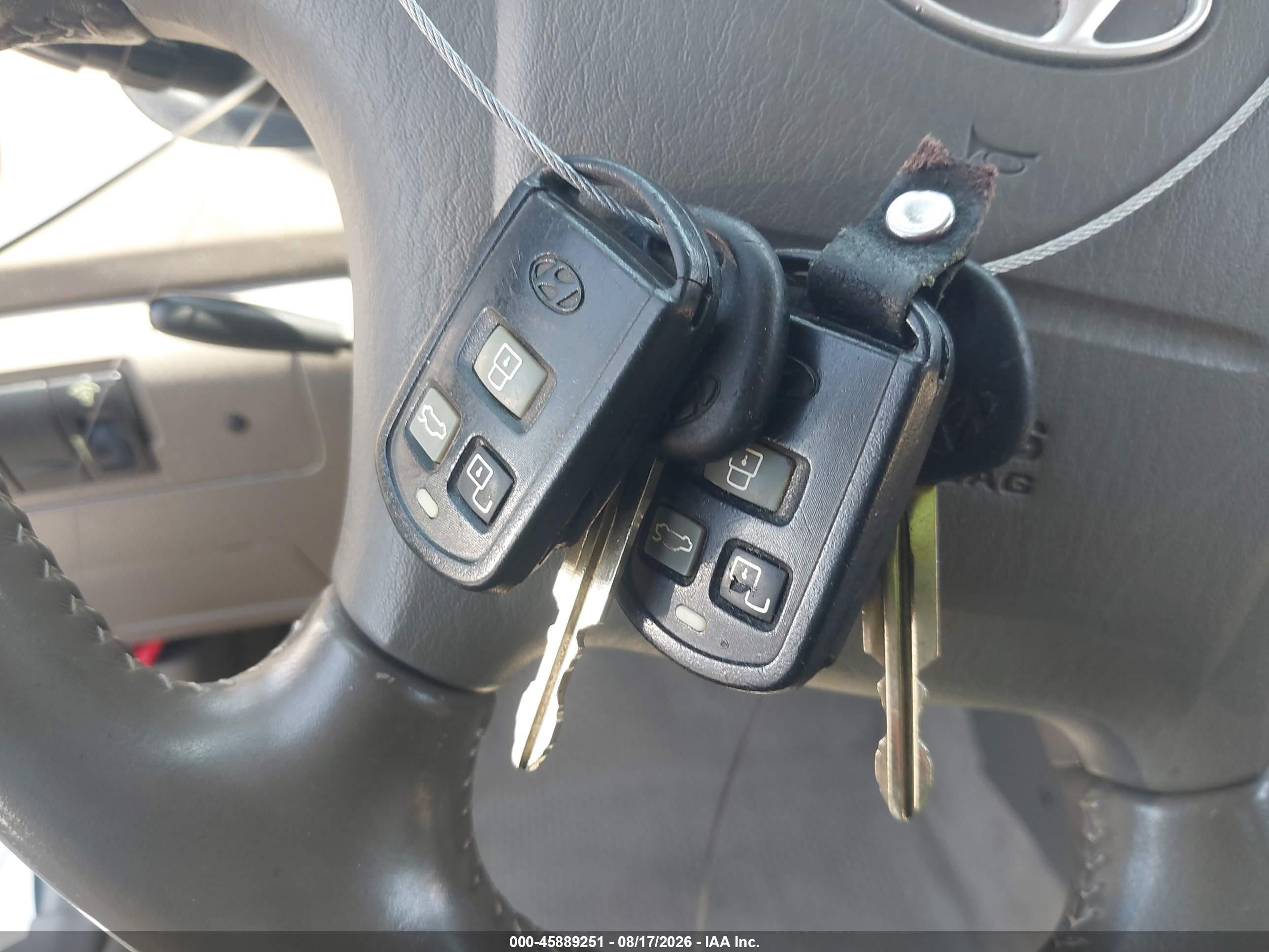 2003 Hyundai Sonata Gls/lx White vin: KMHWF35H33A896202