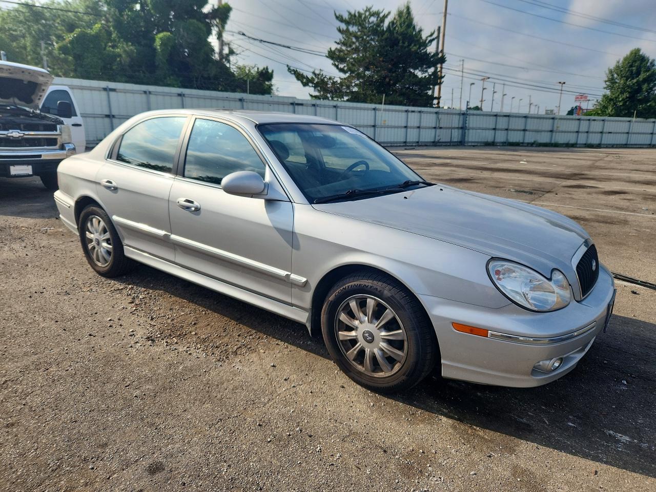 2004 Hyundai Sonata Gls Silver vin: KMHWF35H34A972857