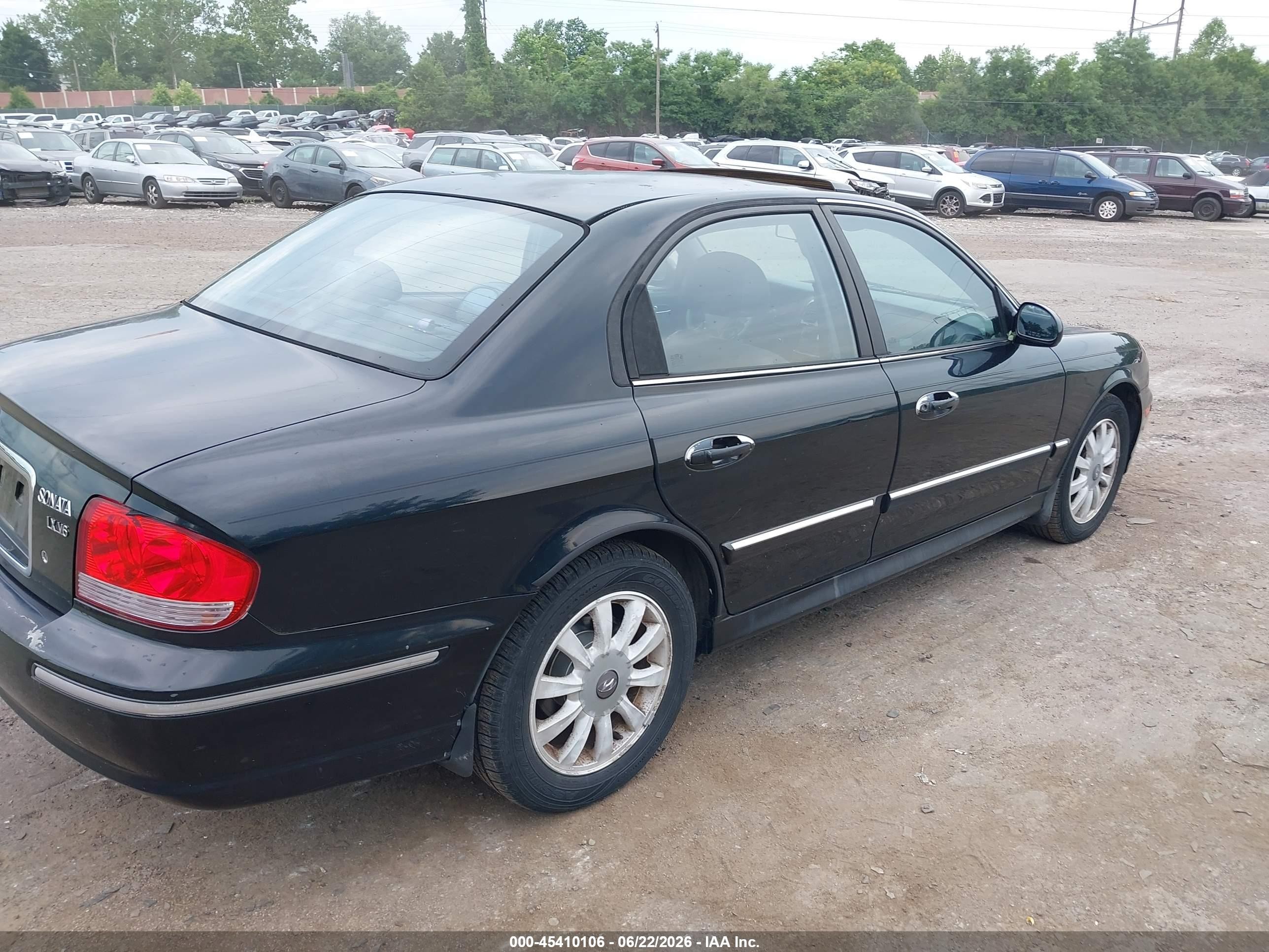 2002 Hyundai Sonata Gls/lx Black vin: KMHWF35H42A712514