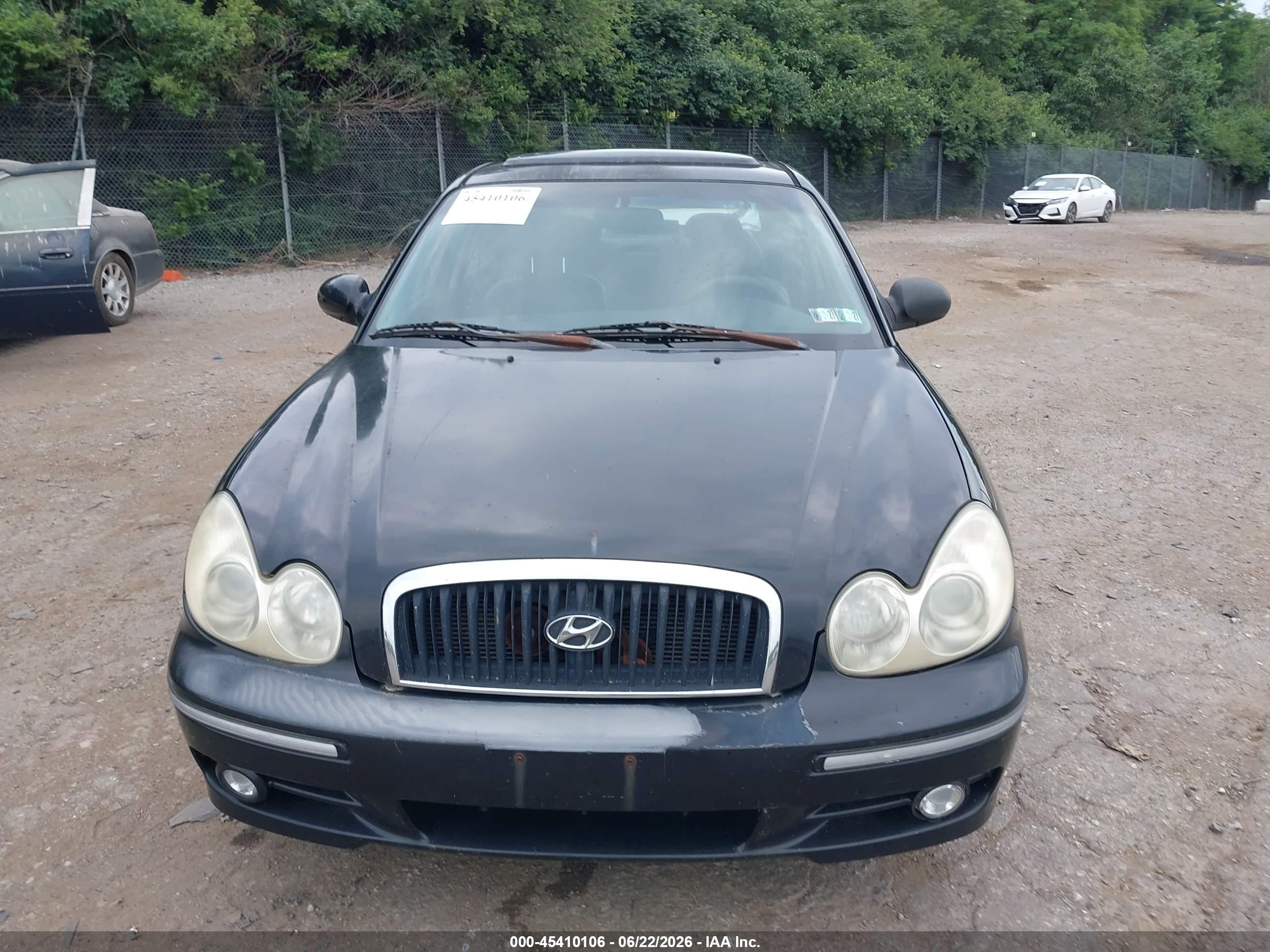 2002 Hyundai Sonata Gls/lx Black vin: KMHWF35H42A712514