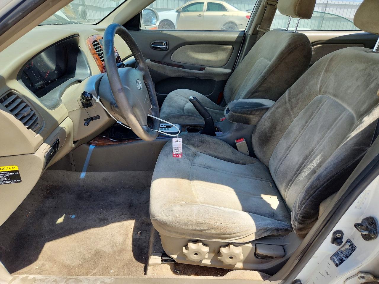 2003 Hyundai Sonata Gls White vin: KMHWF35H43A838437
