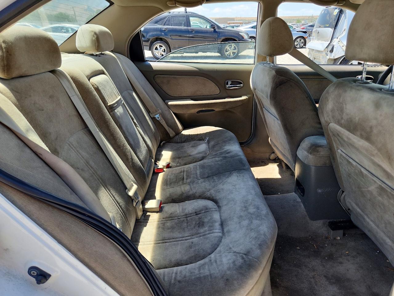 2003 Hyundai Sonata Gls White vin: KMHWF35H43A838437