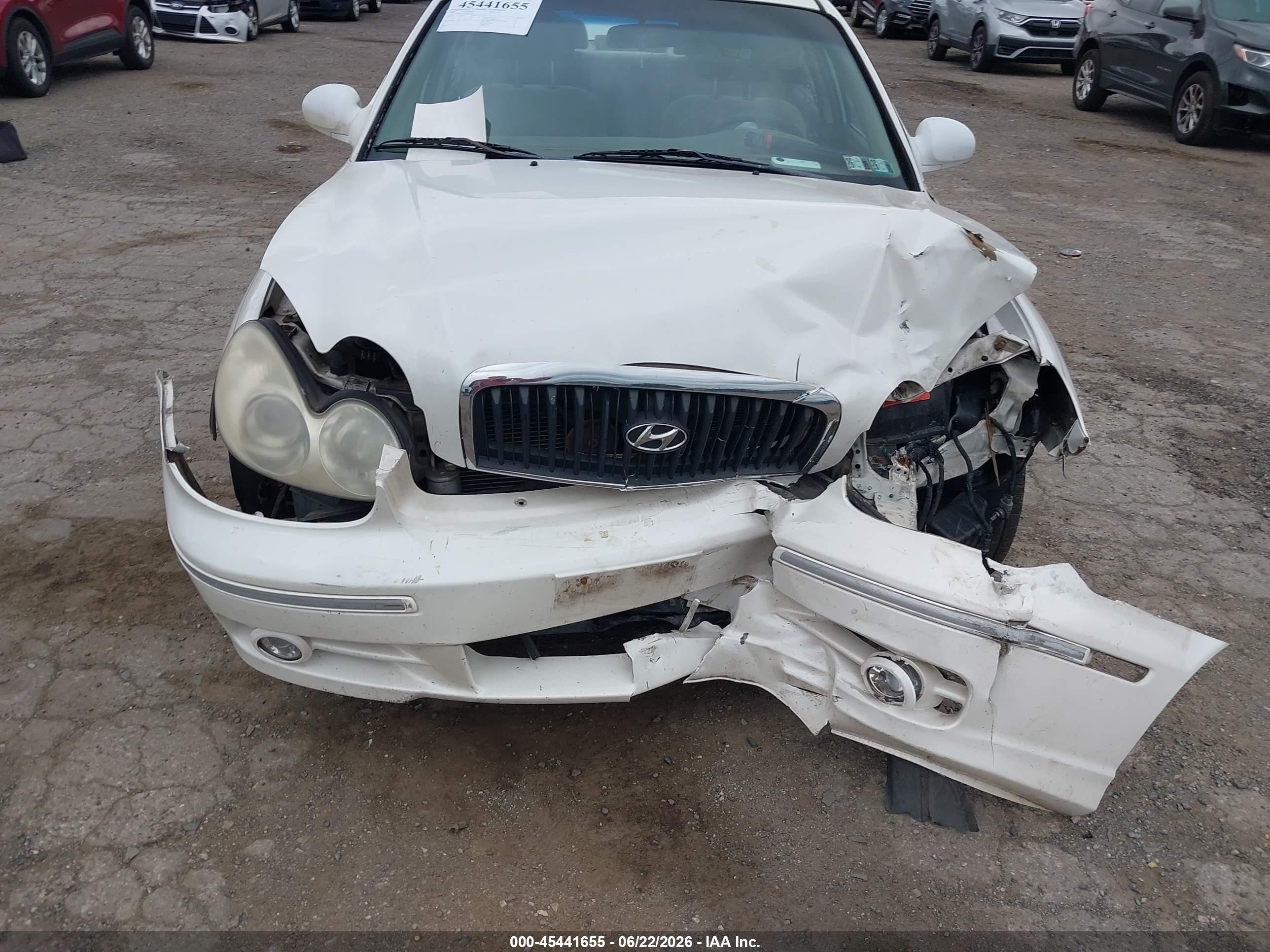 2003 Hyundai Sonata Gls/lx White vin: KMHWF35H43A881241