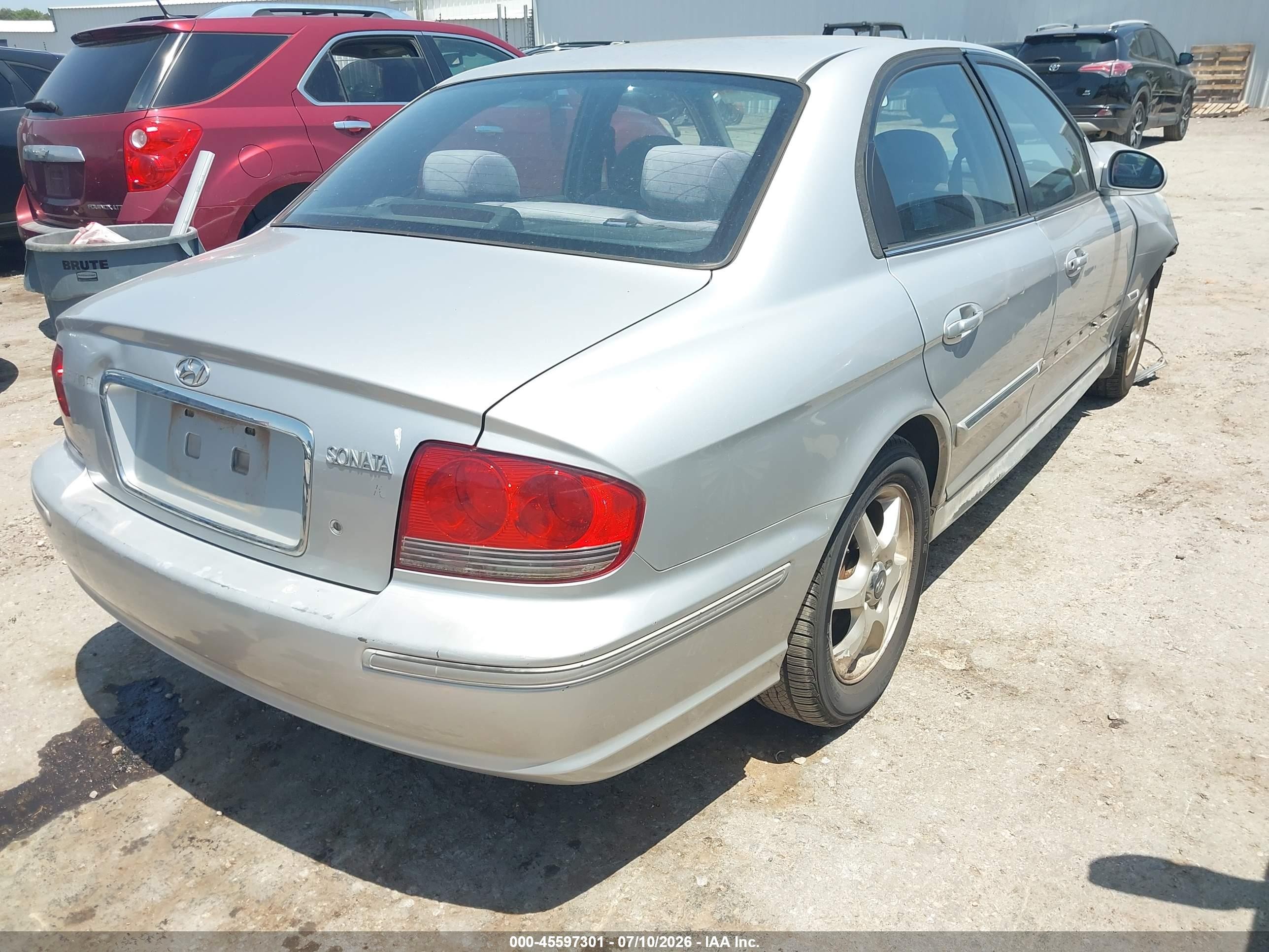 2005 Hyundai Sonata Gls/lx Silver vin: KMHWF35H45A209067
