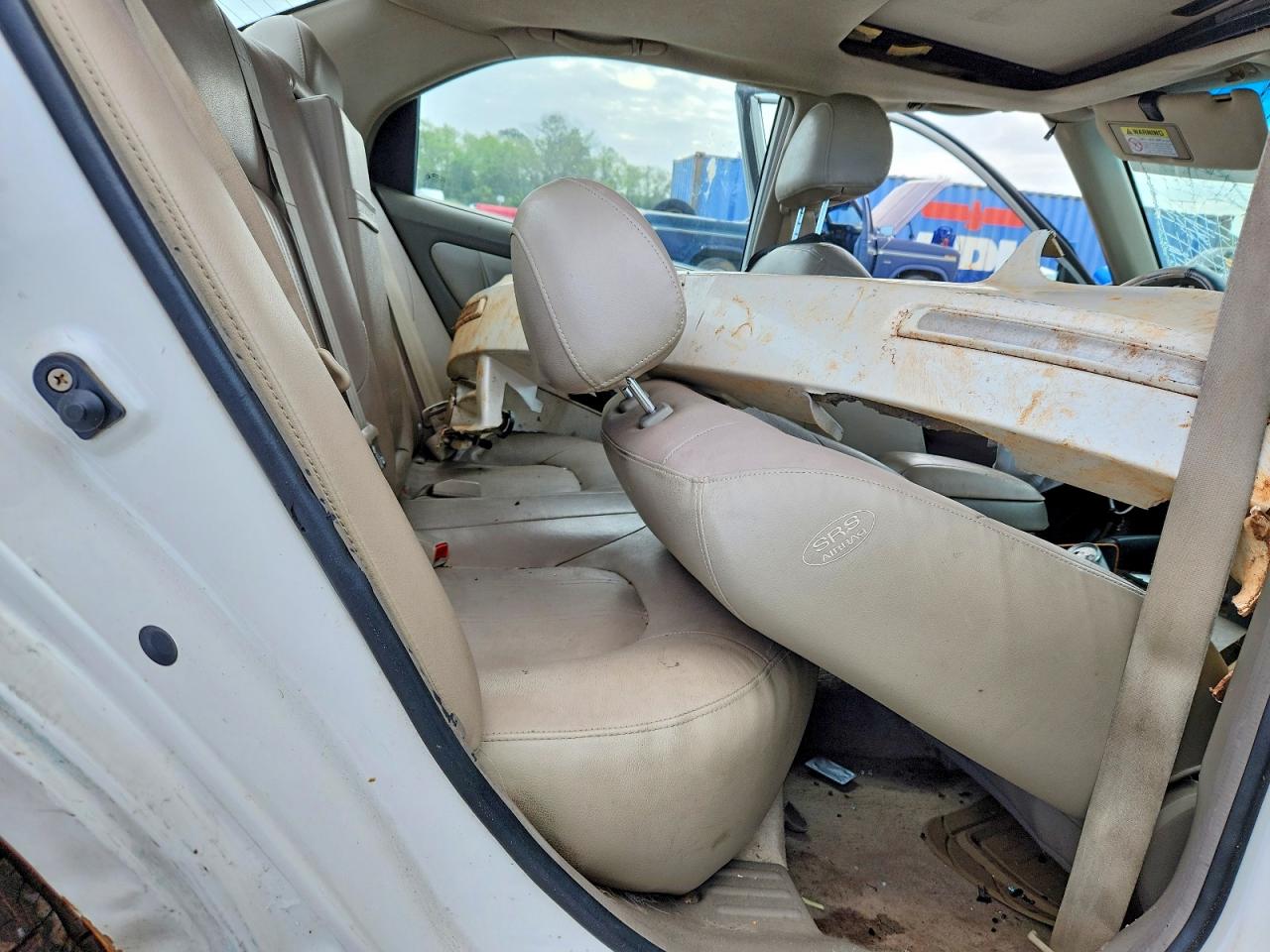 2002 Hyundai Sonata Gls White vin: KMHWF35H52A587023