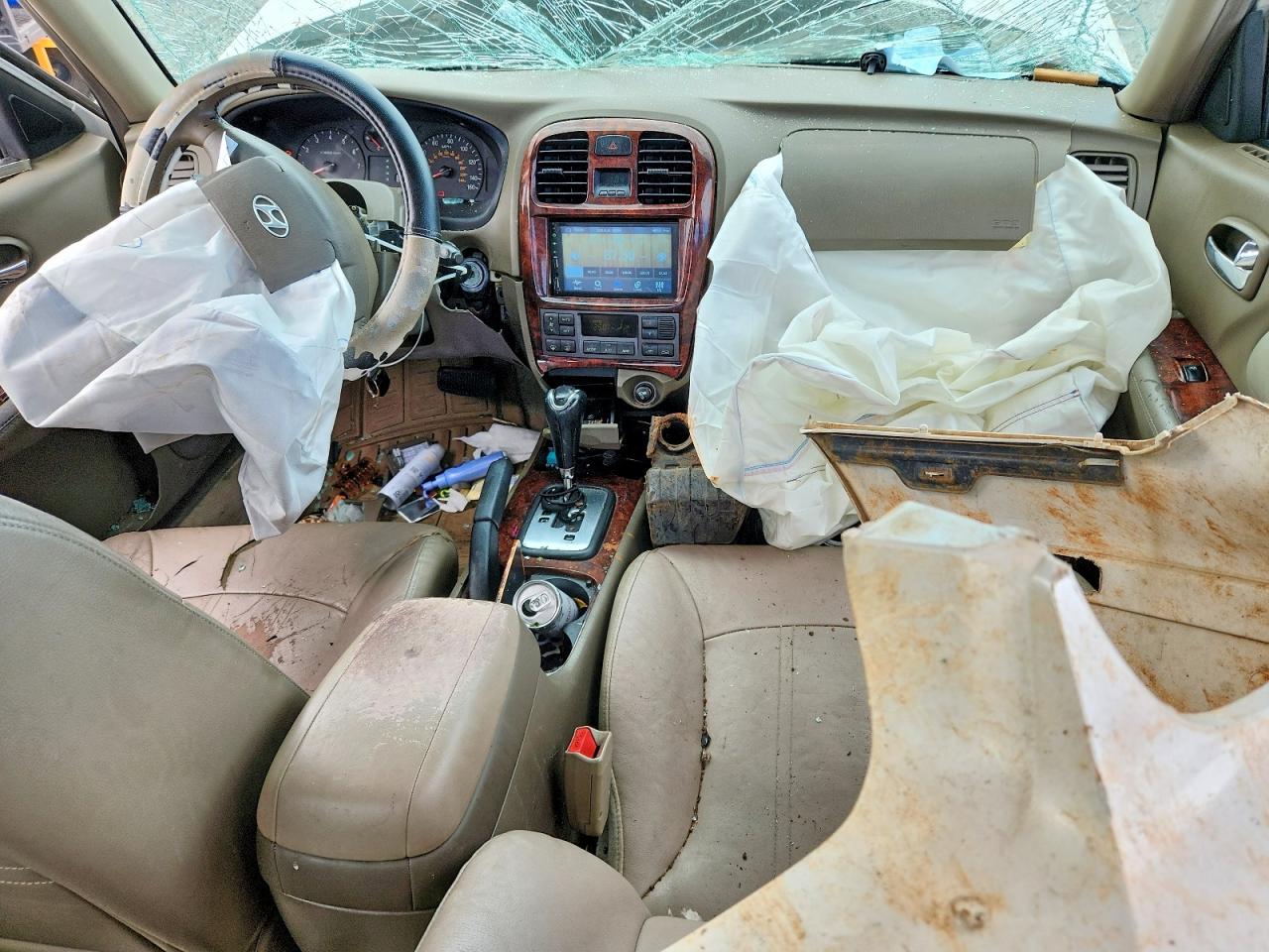 2002 Hyundai Sonata Gls White vin: KMHWF35H52A587023