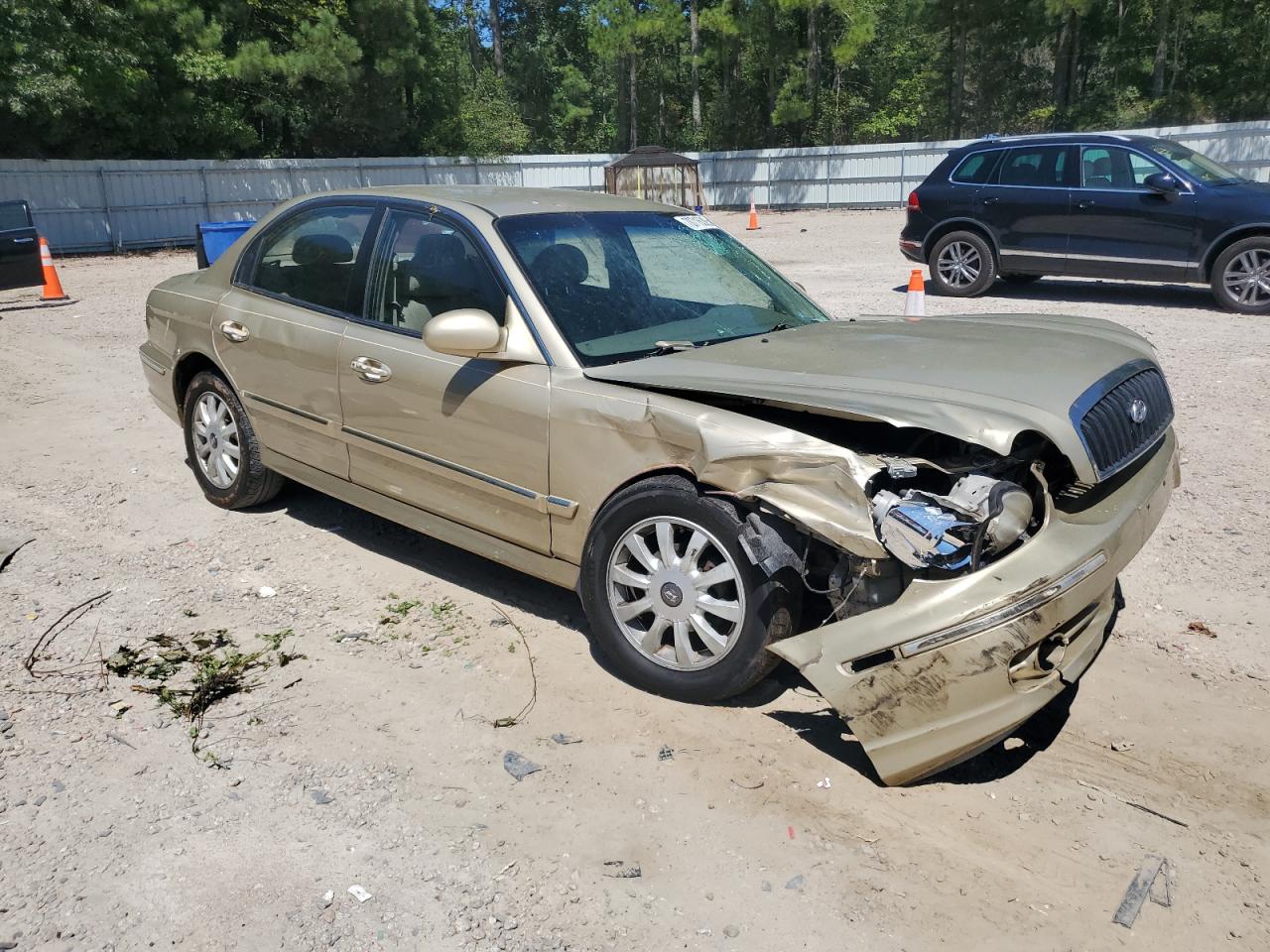 2003 Hyundai Sonata Gls Gold vin: KMHWF35H53A847888