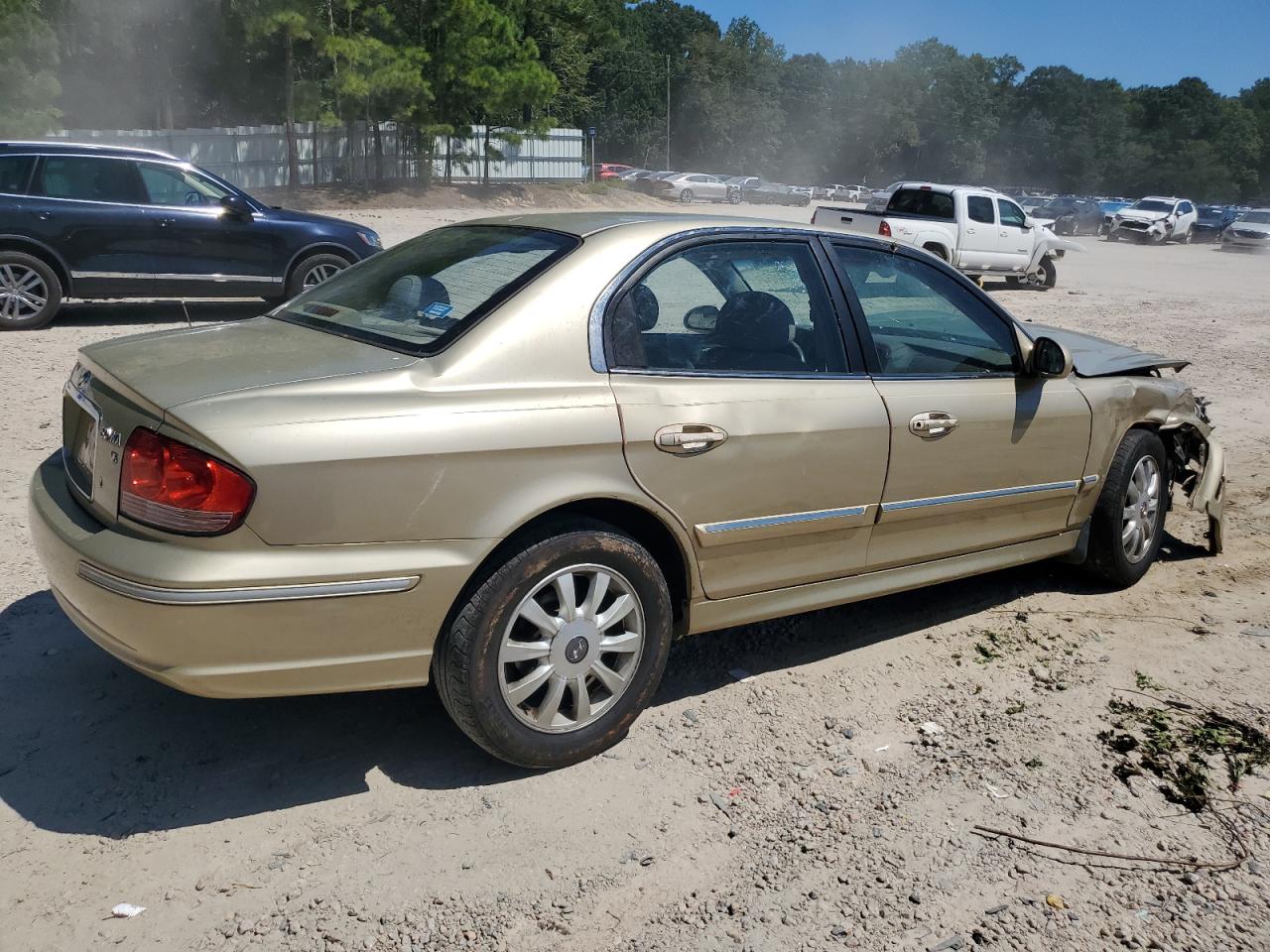 2003 Hyundai Sonata Gls Gold vin: KMHWF35H53A847888