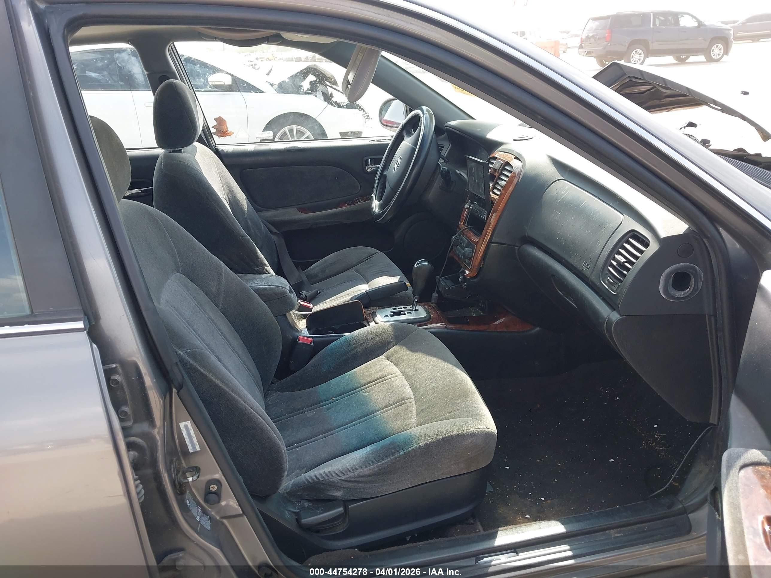 2004 Hyundai Sonata Gls/lx Gray vin: KMHWF35H54A975453