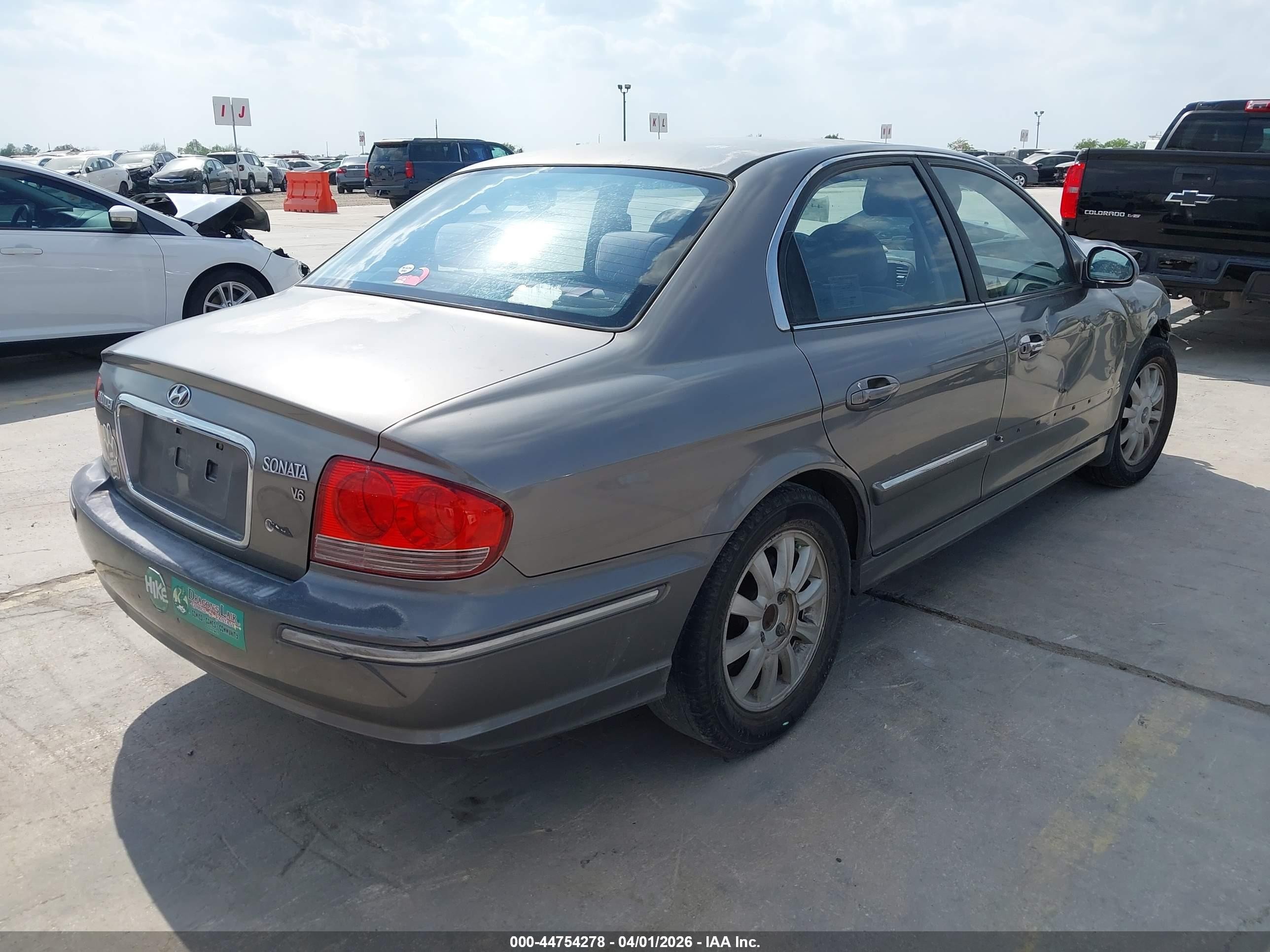 2004 Hyundai Sonata Gls/lx Gray vin: KMHWF35H54A975453