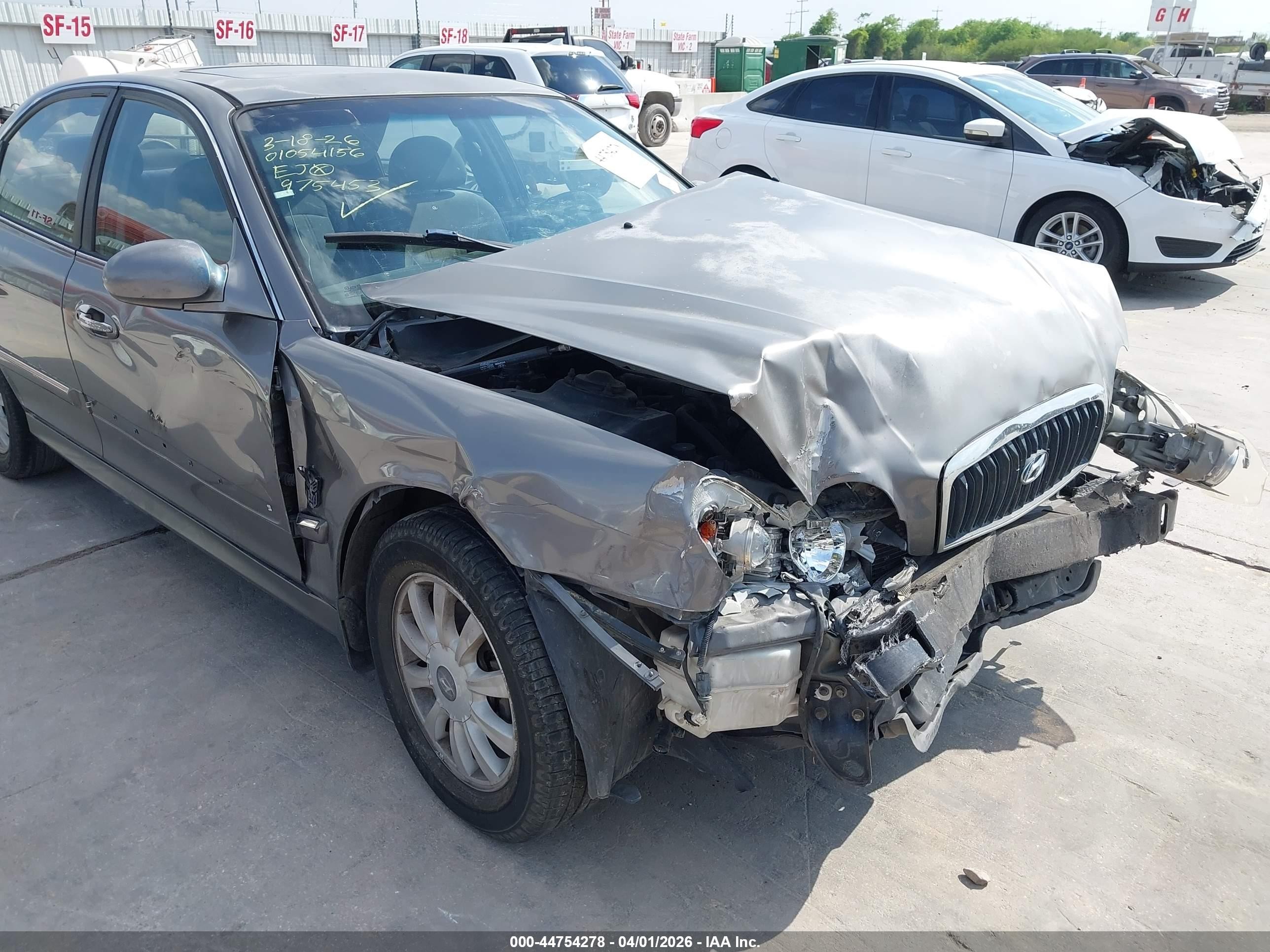 2004 Hyundai Sonata Gls/lx Gray vin: KMHWF35H54A975453